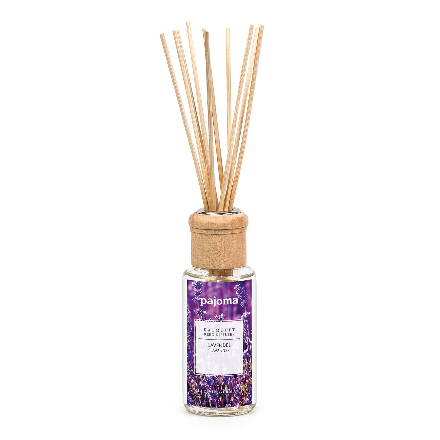 Glasflasche mit Holzverschluss und Duftstäbchen. Etikett mit lila Lavendel-Motiv und Text. Produktname nicht sichtbar.