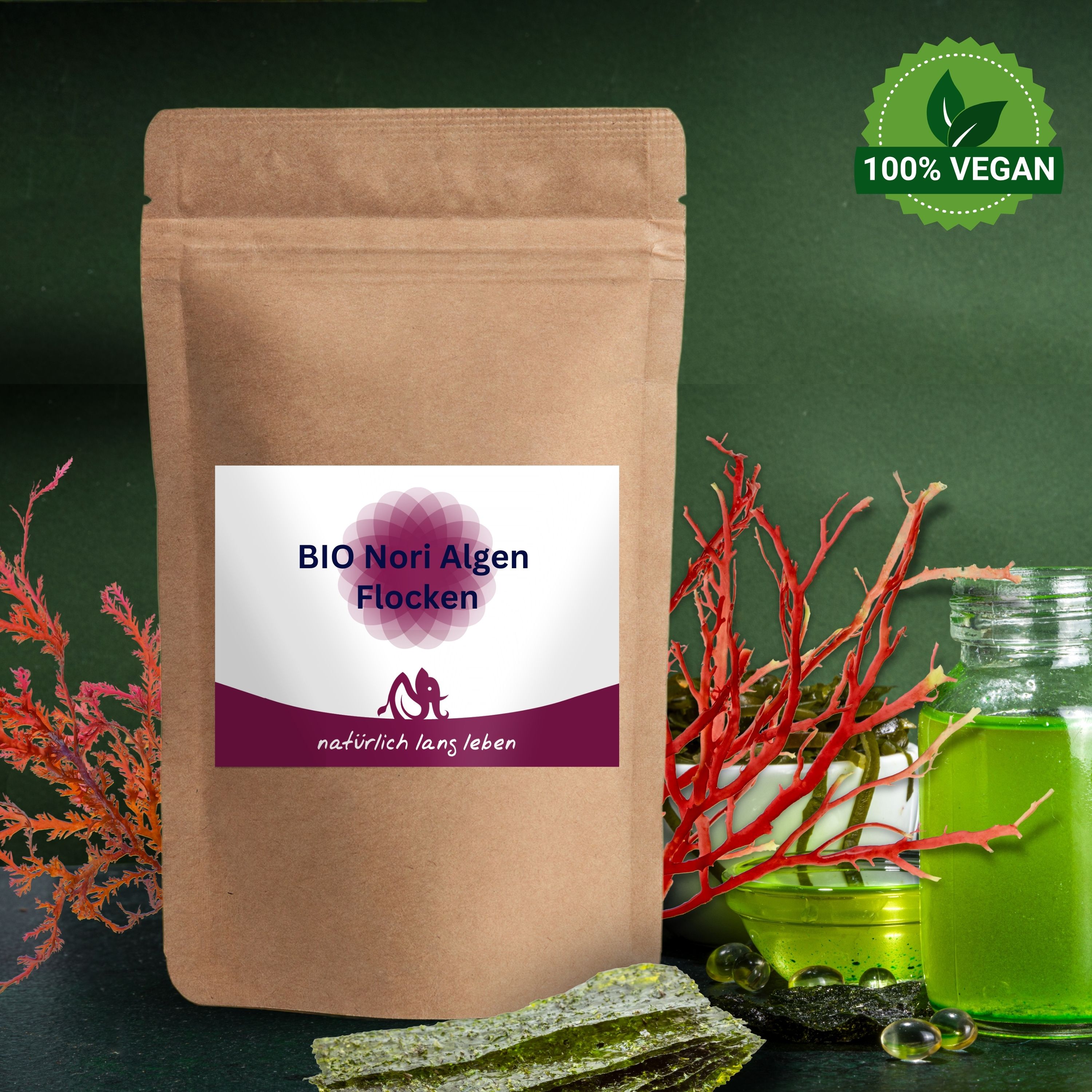 Braune Tüte mit Etikett: BIO Nori Algen Flocken. 100% Vegan Siegel. Algenblätter.