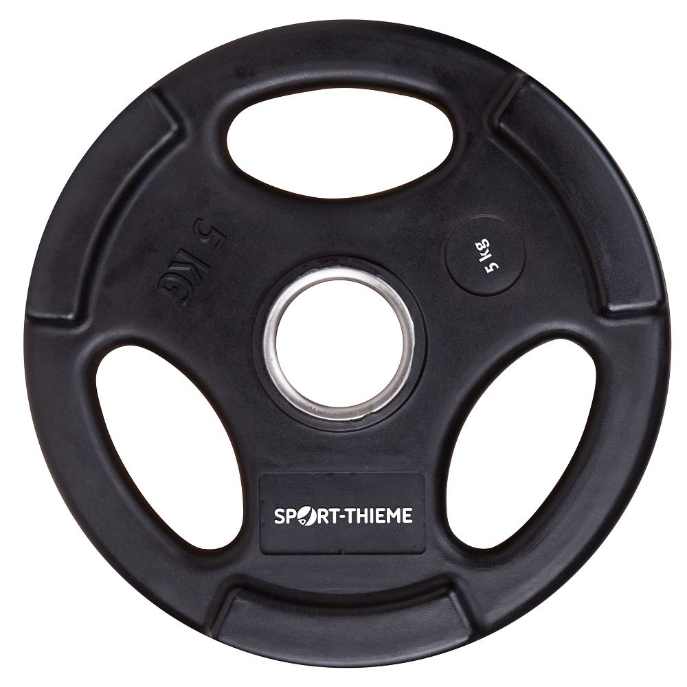 Schwarze Hantelscheibe mit drei Grifföffnungen. Aufschrift "5 KG" und "SPORT-THIEME". Runde Form mit silberner Innenbohrung.
