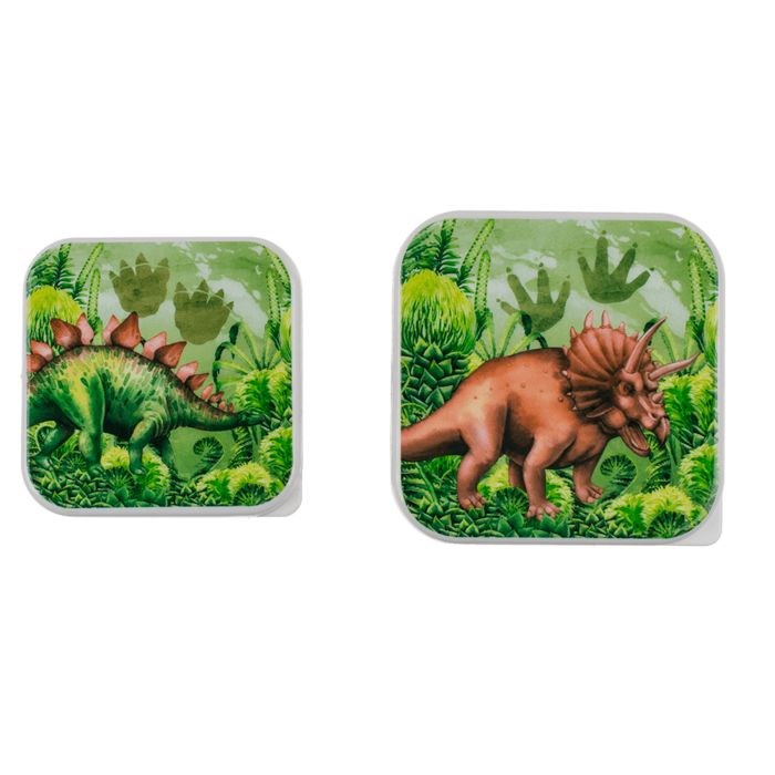 Zwei quadratische Brotdosen mit Dinosaurier-Motiven. Eine zeigt einen grünen Dinosaurier, die andere einen braunen Dinosaurier.