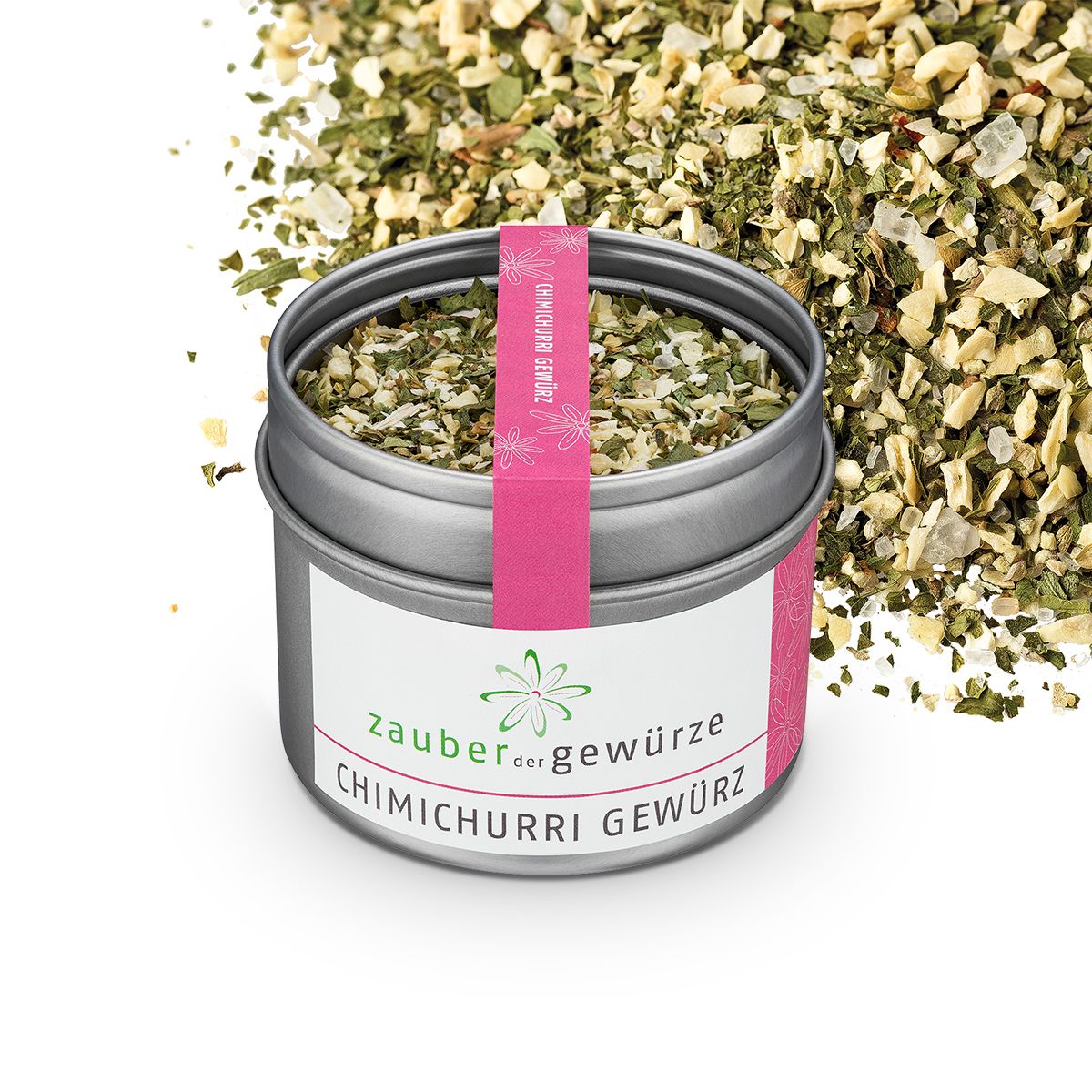 Geöffnete Dose Chimichurri-Gewürzzubereitung. Rosa Etikett mit Produktname. Kräuter verstreut.