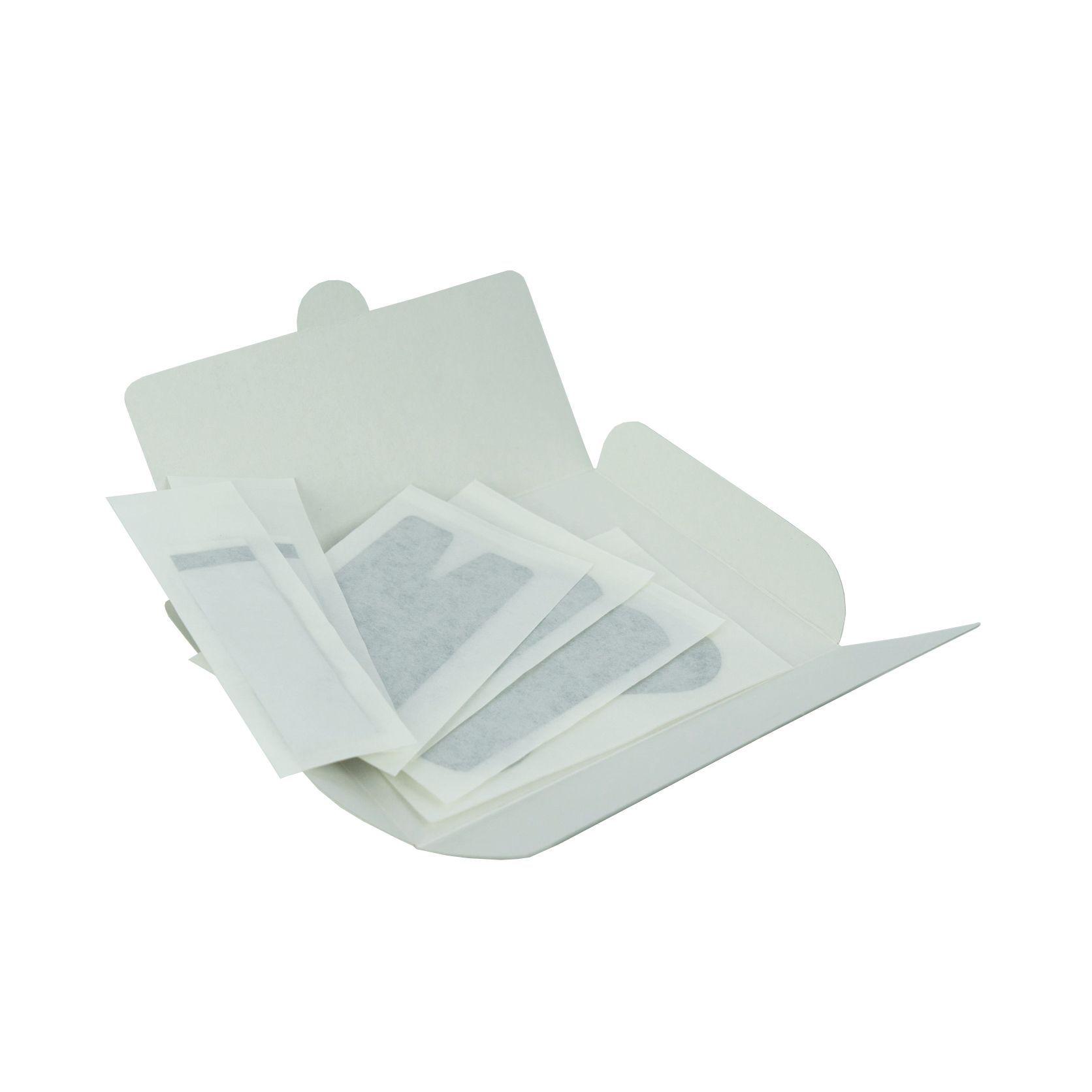 Geöffnete Verpackung mit einzeln verpackten Pflastern. Verschiedene Formen und Größen sichtbar.