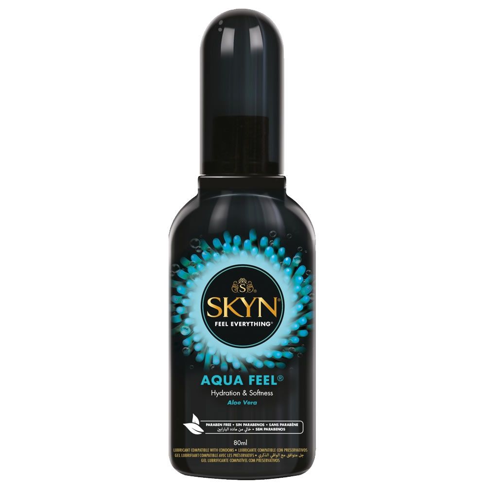 Schwarze Flasche mit Sprühkopf. Aufschrift SKYN Aqua Feel, Aloe Vera. Türkis-goldenes Design. 80ml.