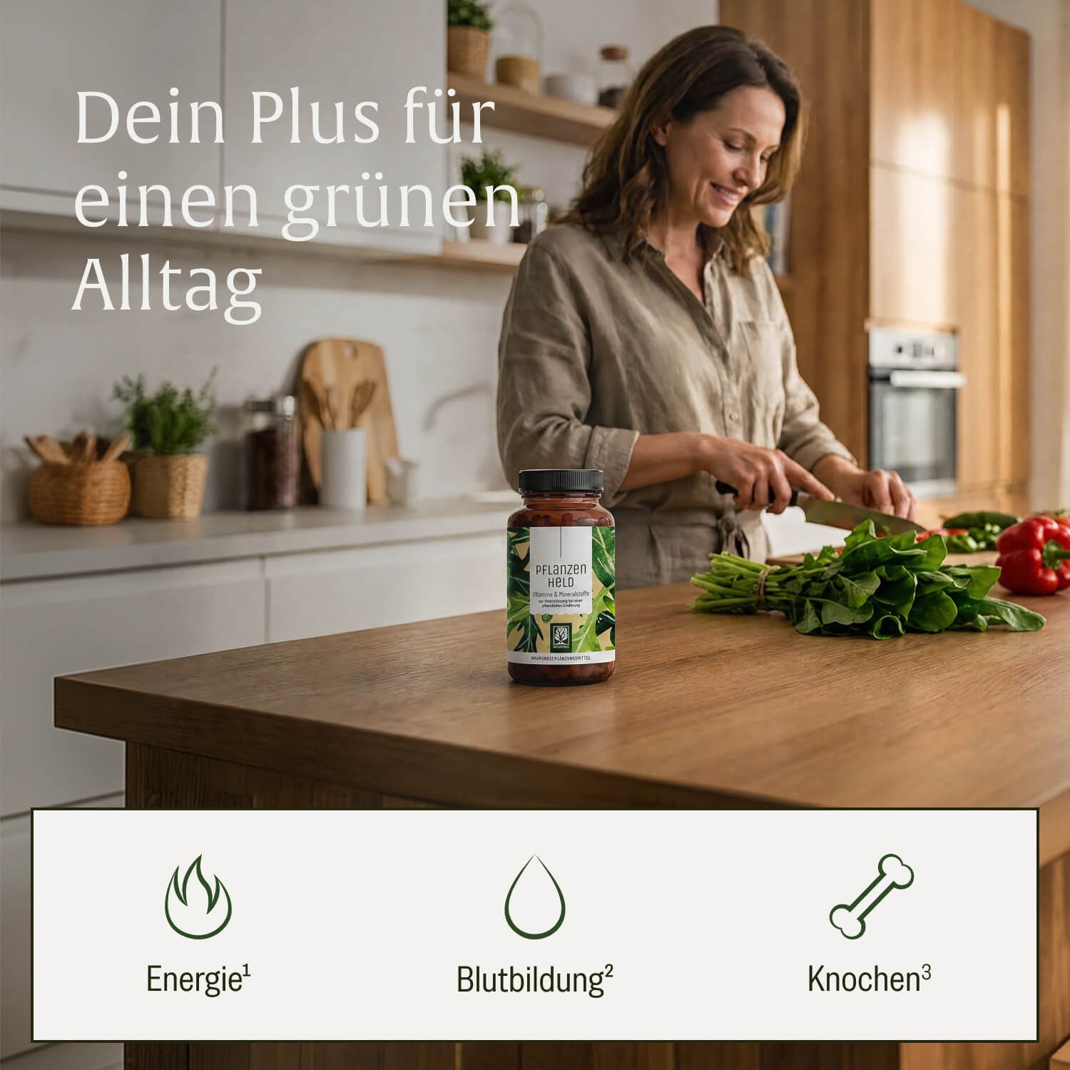Frau kocht in Küche, Flasche "Pflanzenheld" daneben, Symbole für Energie, Blutbildung, Knochen.