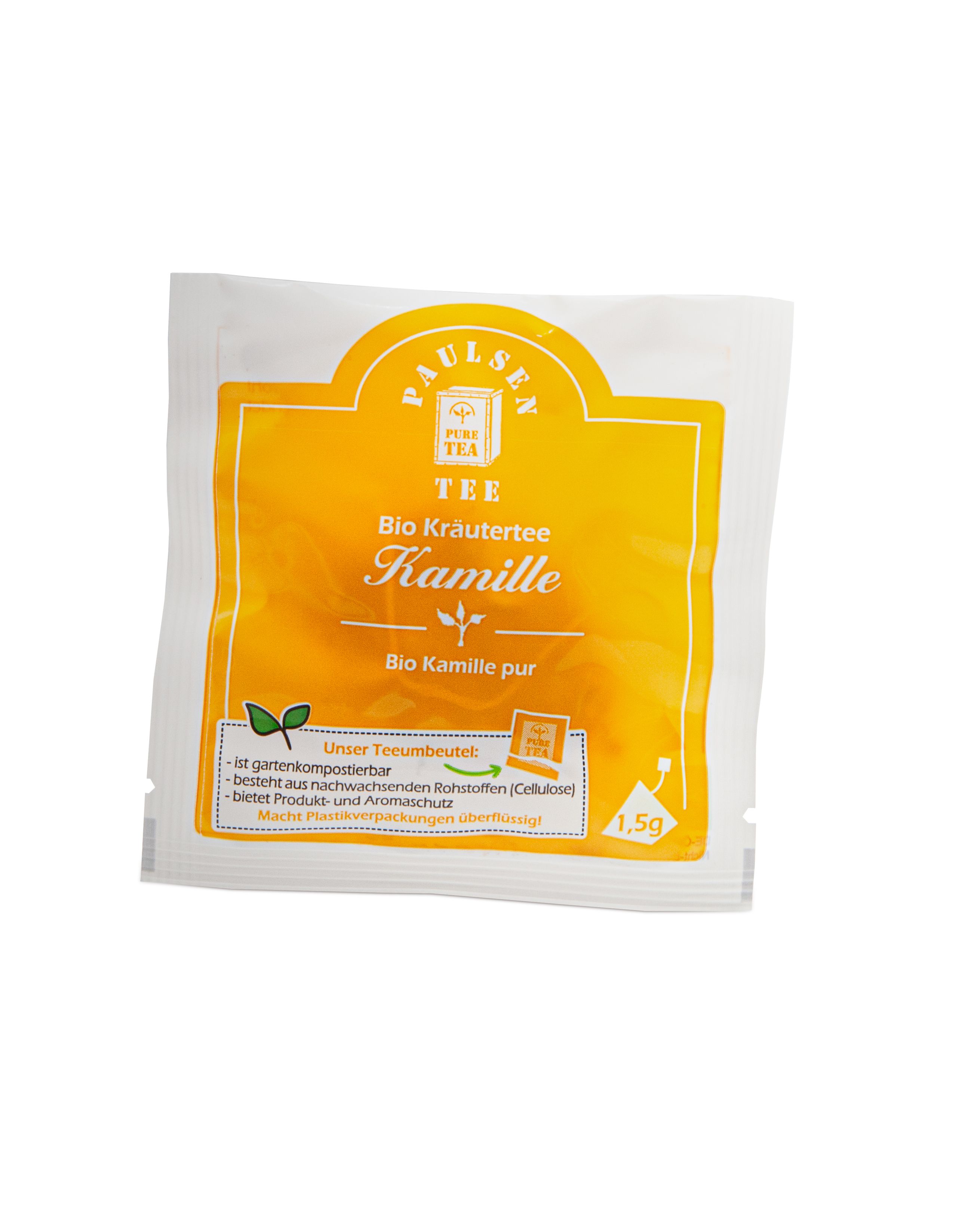 Einzelverpackter Teebeutel mit gelbem Etikett. Aufschrift: Paulsen Tee, Bio Kamillentee. 1,5g.