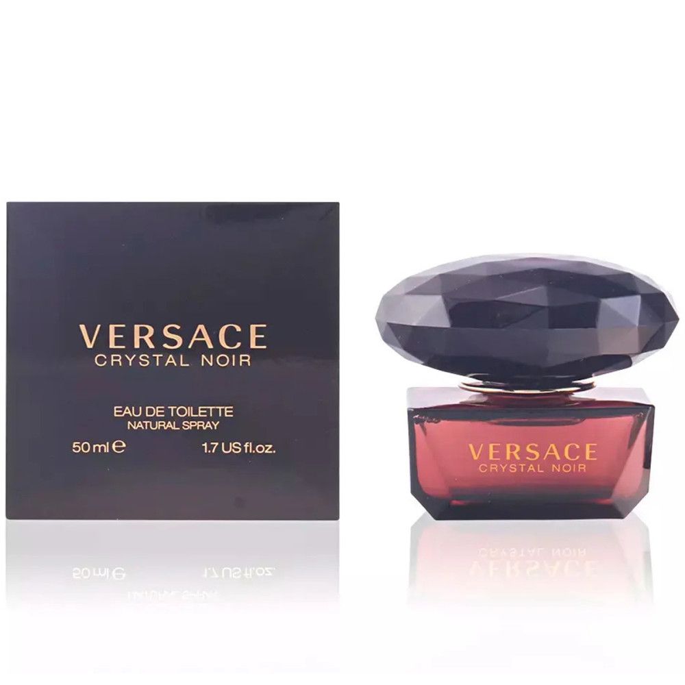 Dunkelbraune Flasche und Schachtel. Auf der Flasche steht Versace Crystal Noir. Auf der Schachtel steht Versace Crystal Noir Eau de Toilette.