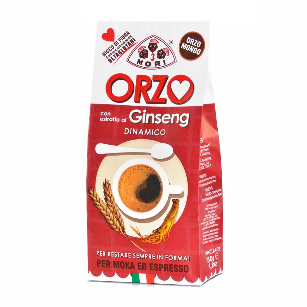 Confezione di Tre Mori Orzo Mondo al Ginseng macinato. Su sfondo rosso, il marchio, il nome del prodotto e un'illustrazione di una tazza di caffè con radice di ginseng e spighe di grano. Il testo indica l'uso per moka ed espresso.