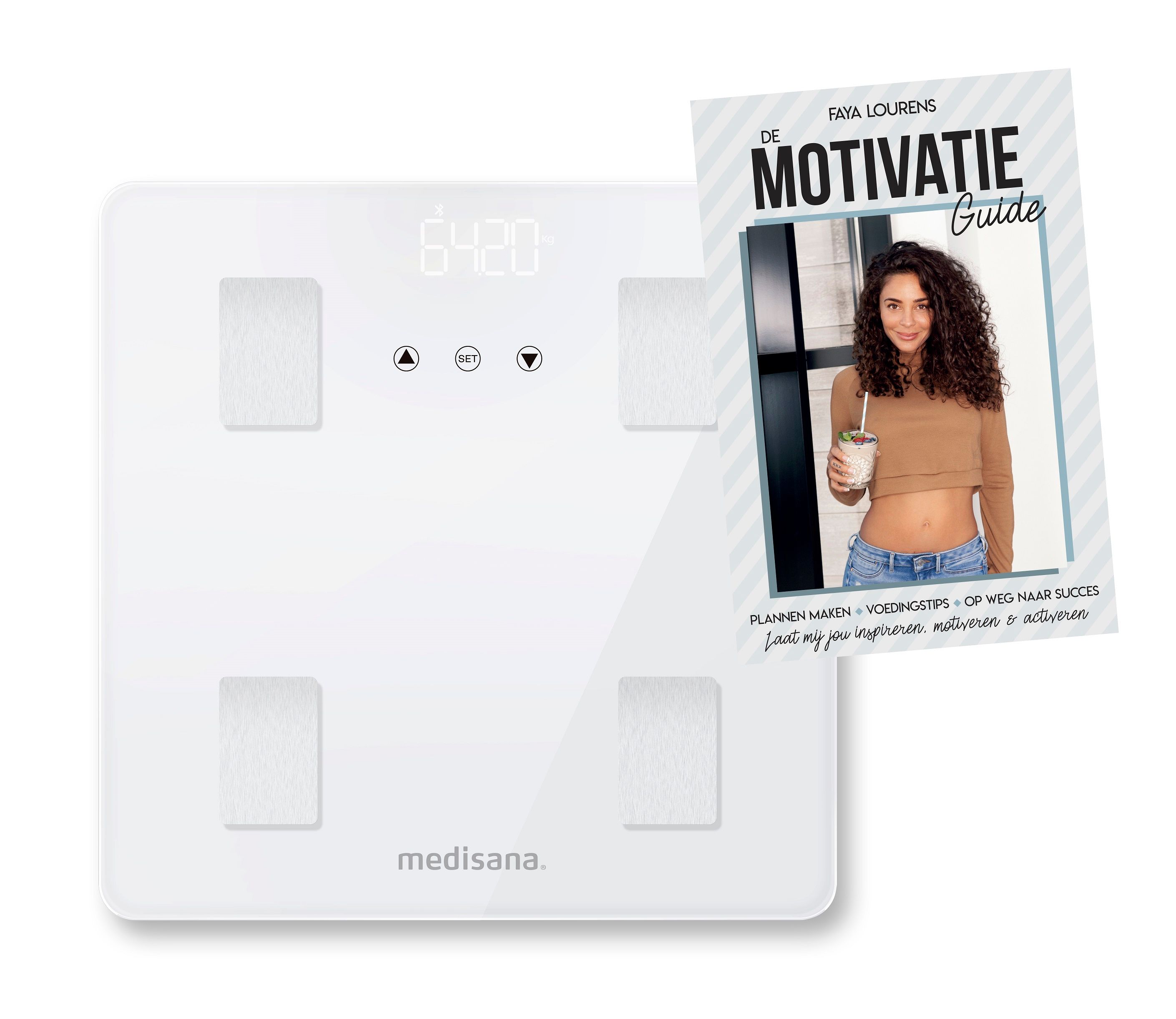 Witte weegschaal met digitaal display en vier meetvlakken. Boek 'De Motivatie Guide' ernaast. Logo 'medisana'.