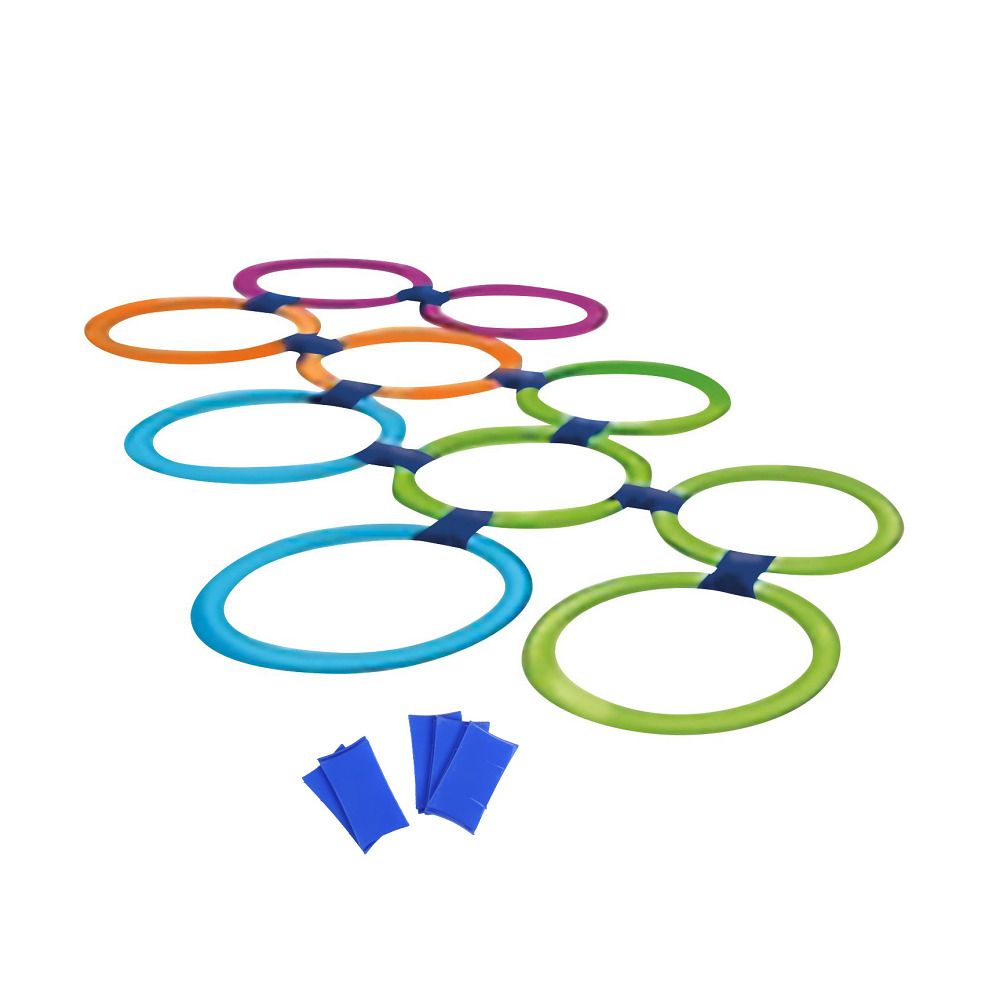 Mehrfarbige Ringe verbunden. Ringe in Blau, Grün, Orange und Lila. Blaue Verbindungsstücke verbinden die Ringe. Blaue Teile liegen daneben.