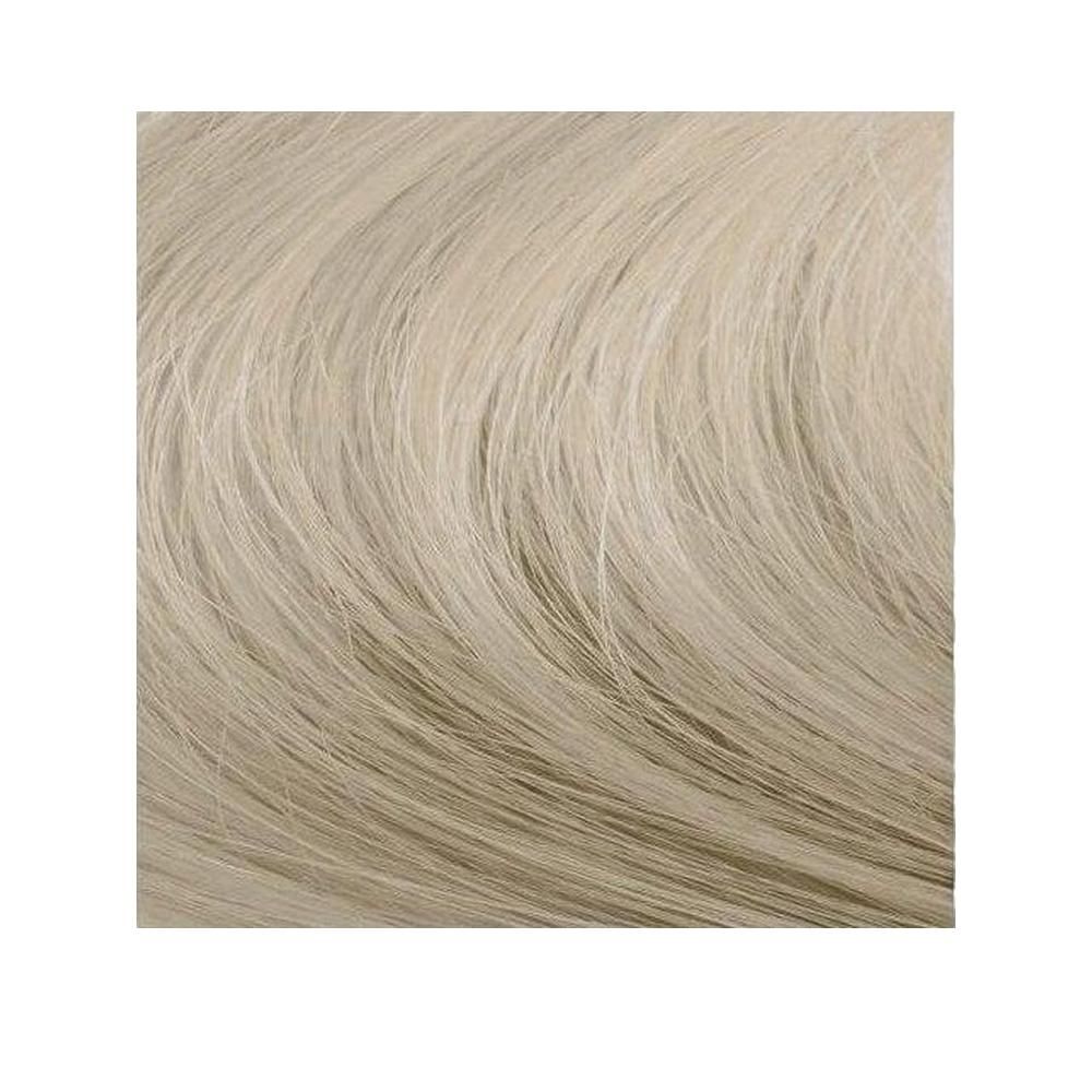 Nahaufnahme von blondem Haar. Die Haarsträhnen sind gewellt und liegen dicht beieinander.