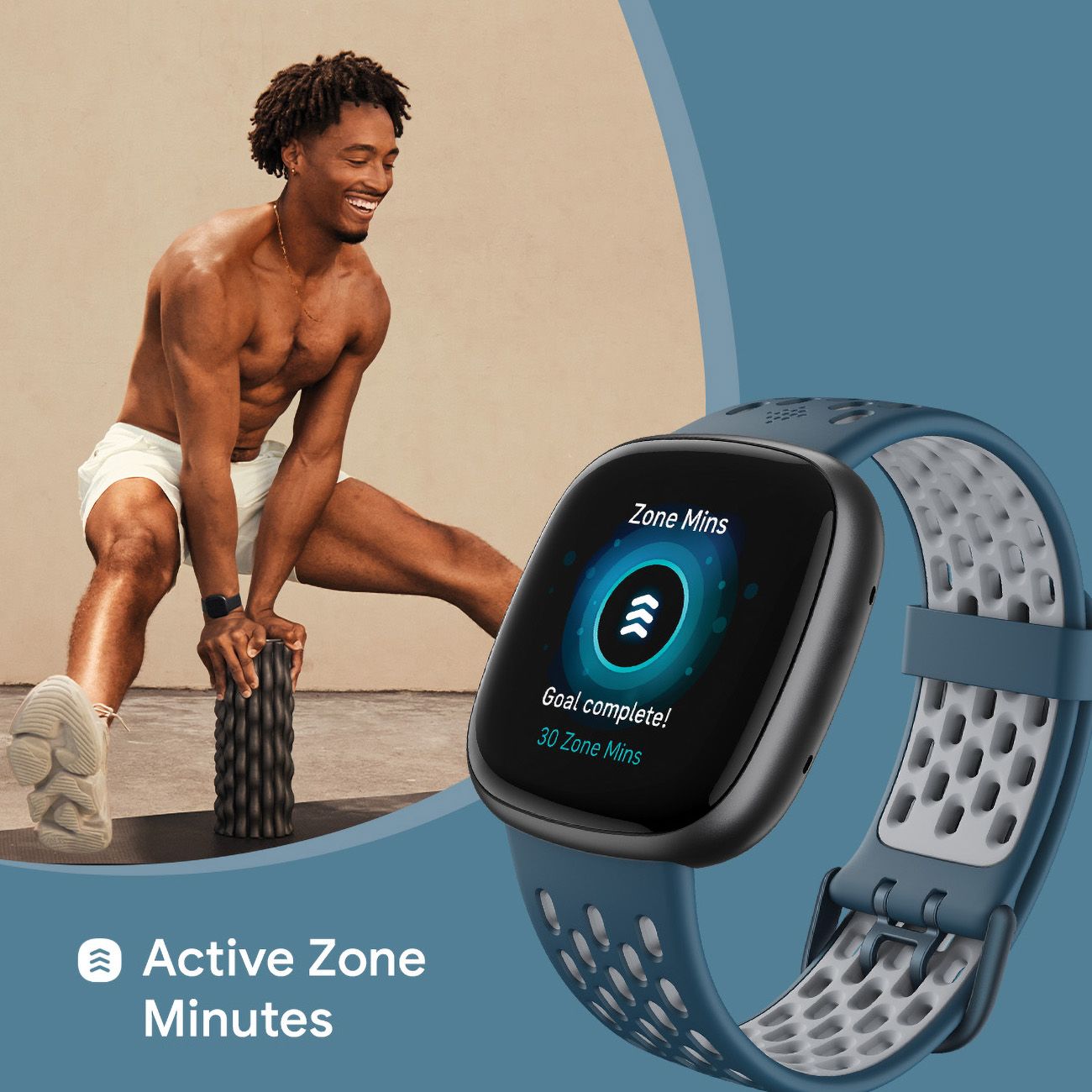 Smartwatch mit blauem Armband und Display mit Aktivitätsanzeige. Mann trainiert mit Schaumstoffrolle.