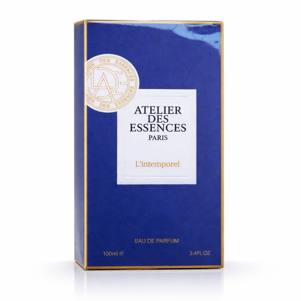Blau-goldene Schachtel. Aufschrift: Atelier des Essences Paris, L'Intemporel. Siegel: Atelier des Essences.