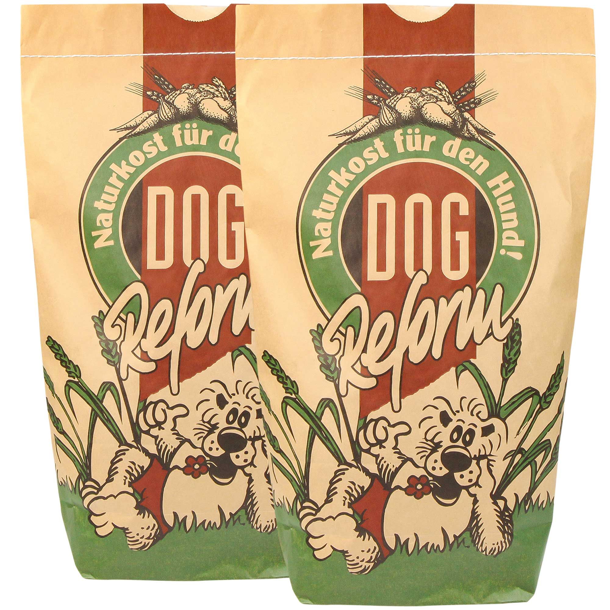 Zwei Beutel Trockenfutter mit Logo "Dog Reform". Aufdruck "Naturkost für den Hund". Illustration eines Hundes.