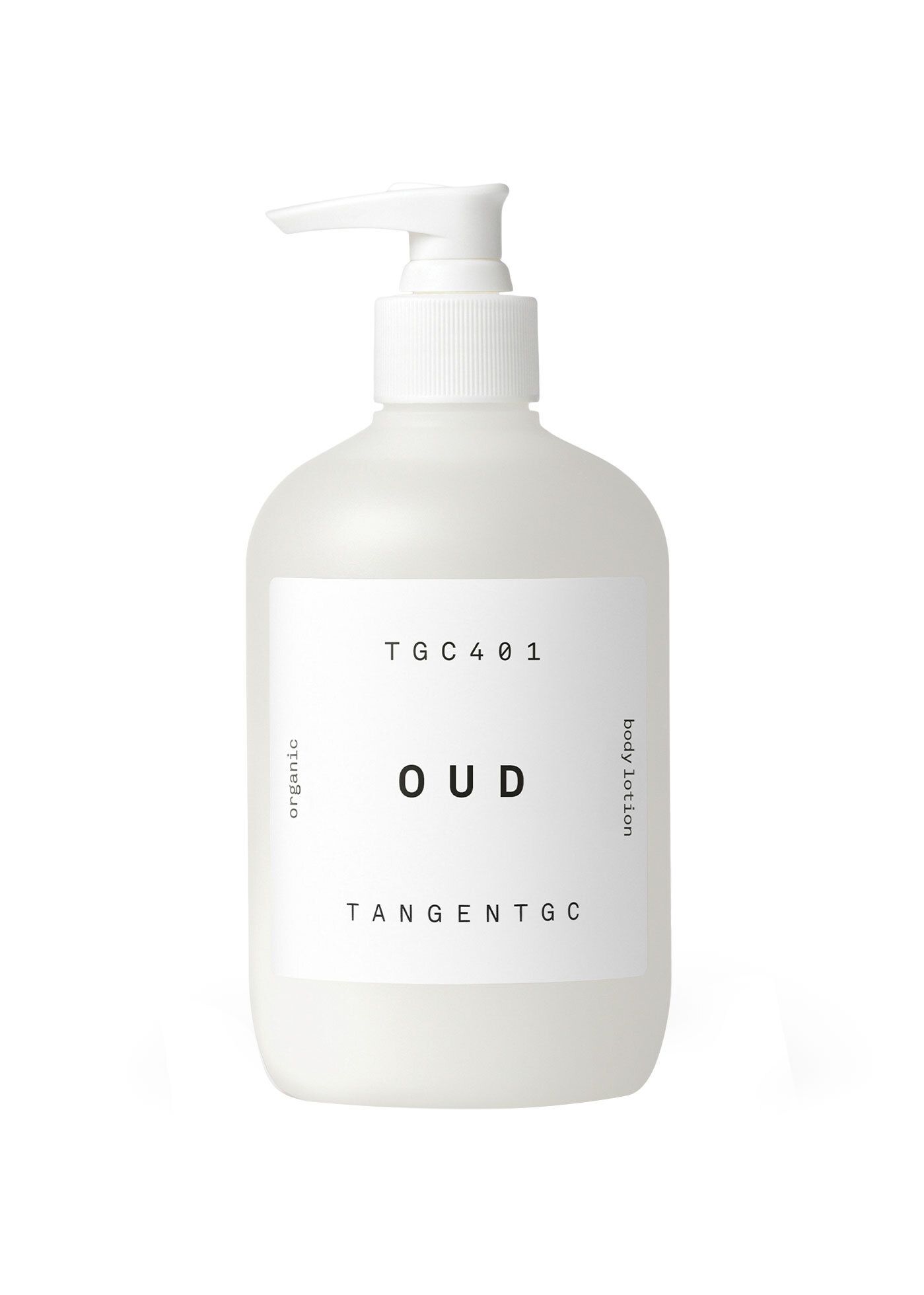 Weiße Flasche mit Pumpe. Aufkleber mit "OUD" und "Tangent GC". "body lotion" und "organic" sind ebenfalls sichtbar.