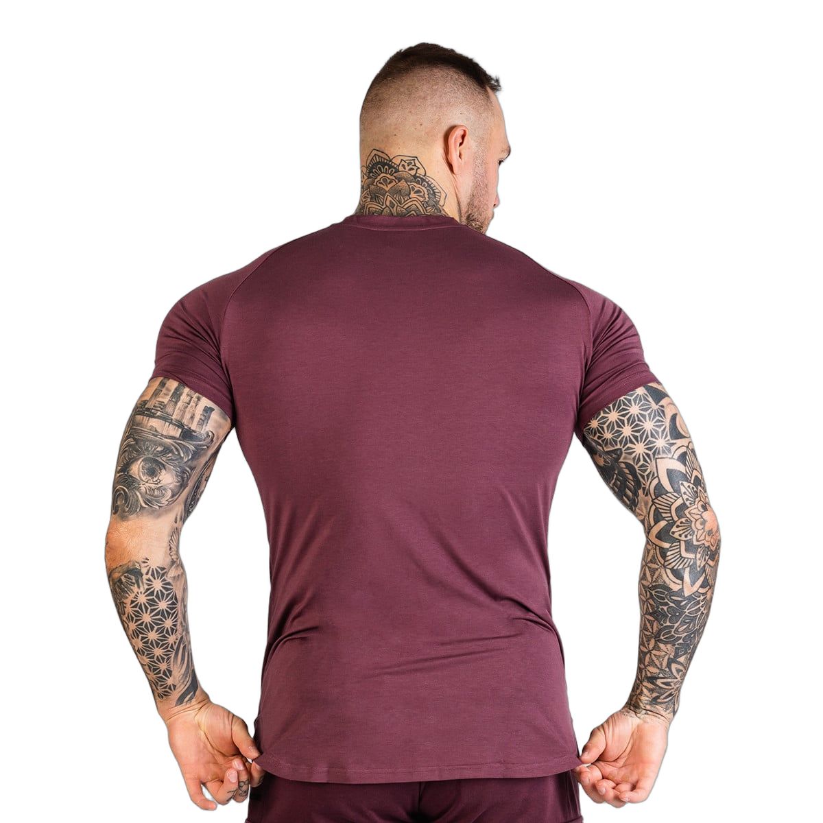 GymBeam T-Shirt Herren Slim mit Kurzarm und Baumwoll-Modal-Elasthan-Mix in Aubergine
