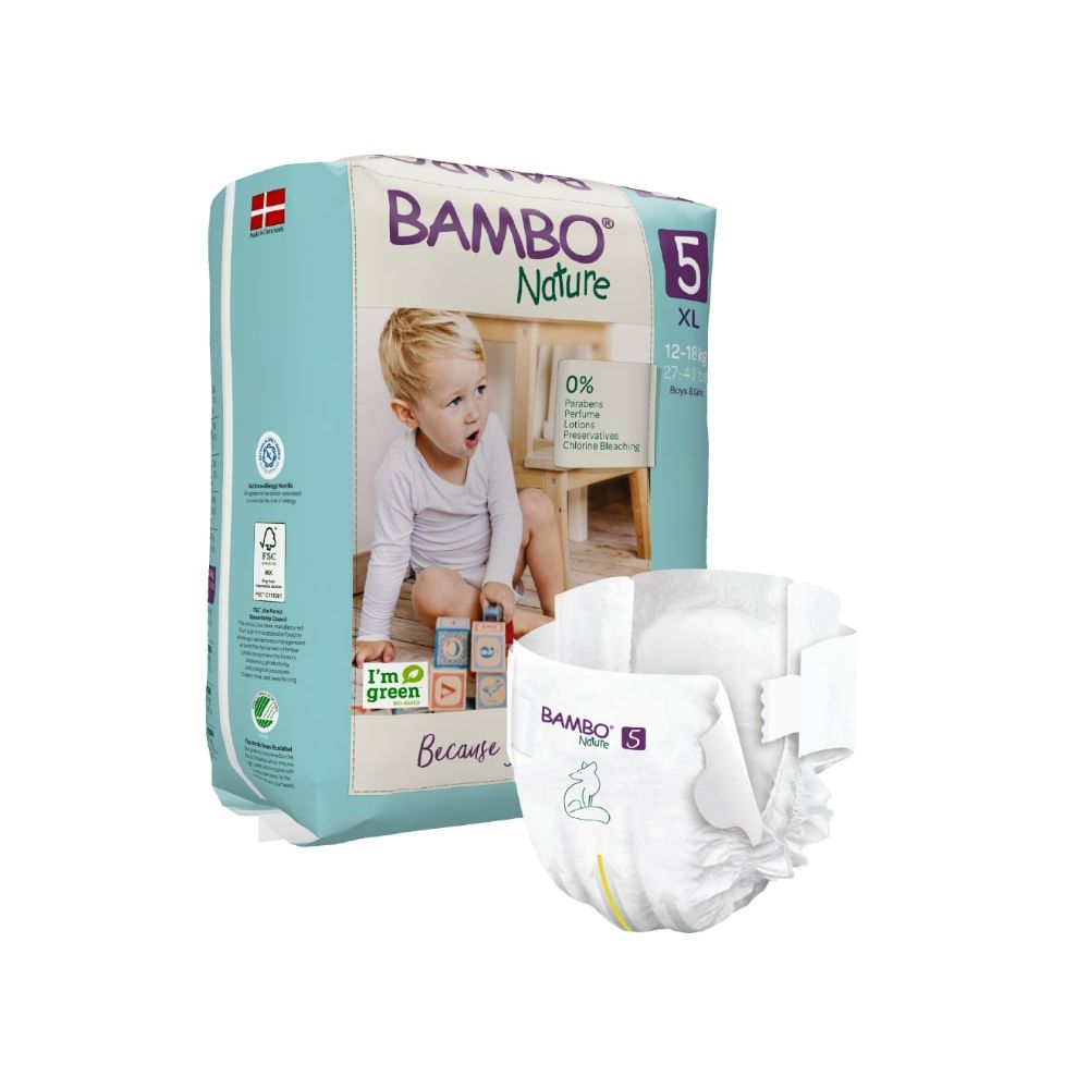 Packung Windeln BAMBO Nature 5 XL, 12-18 kg. Baby auf der Verpackung. Einzelne Windel daneben. Grün-weiße Verpackung mit Logo.
