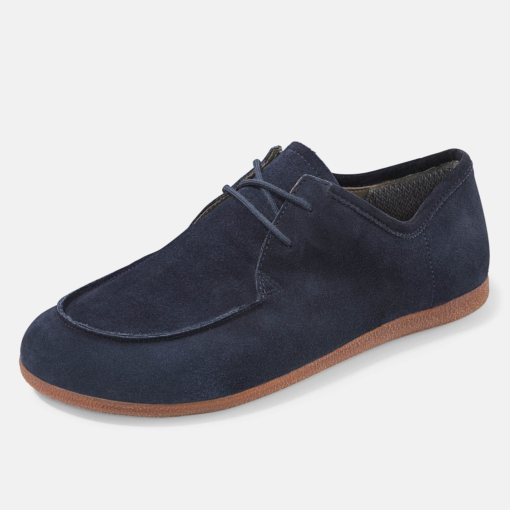 Blauer Wildleder-Schnürschuh mit brauner Sohle. Breiter Schnitt.
