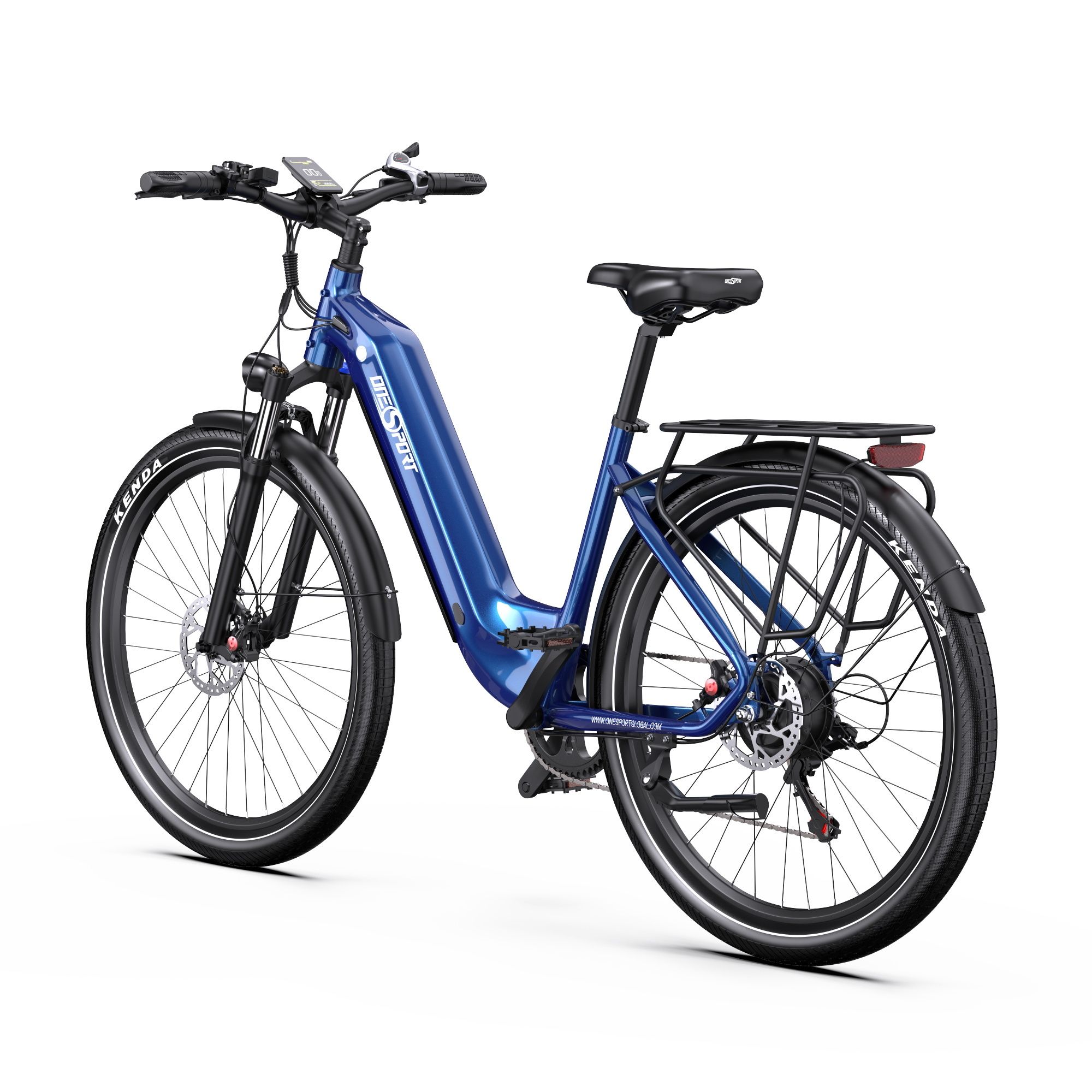 Blaues E-Bike, Heckansicht, mit Gepäckträger, Kenda-Reifen und Display am Lenker.
