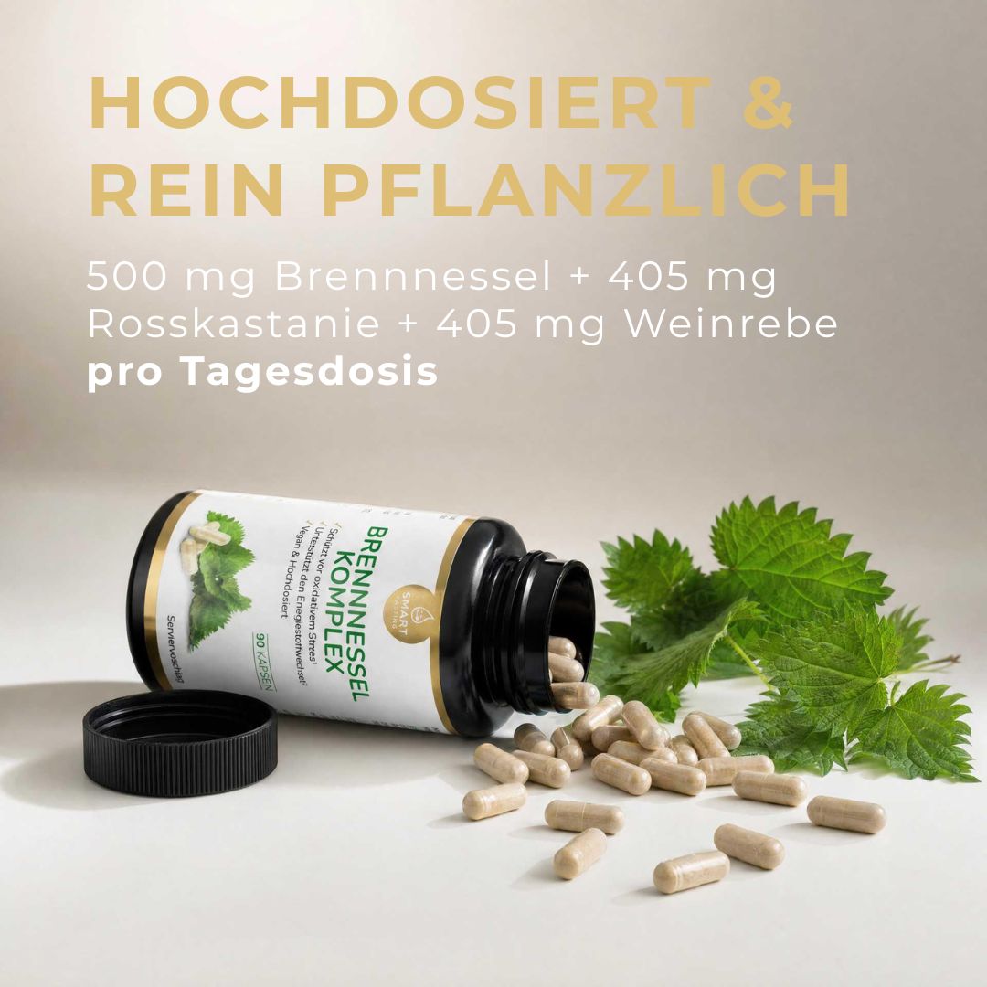 Flasche Brennnessel Komplex mit herausgefallenen Kapseln und Blättern.