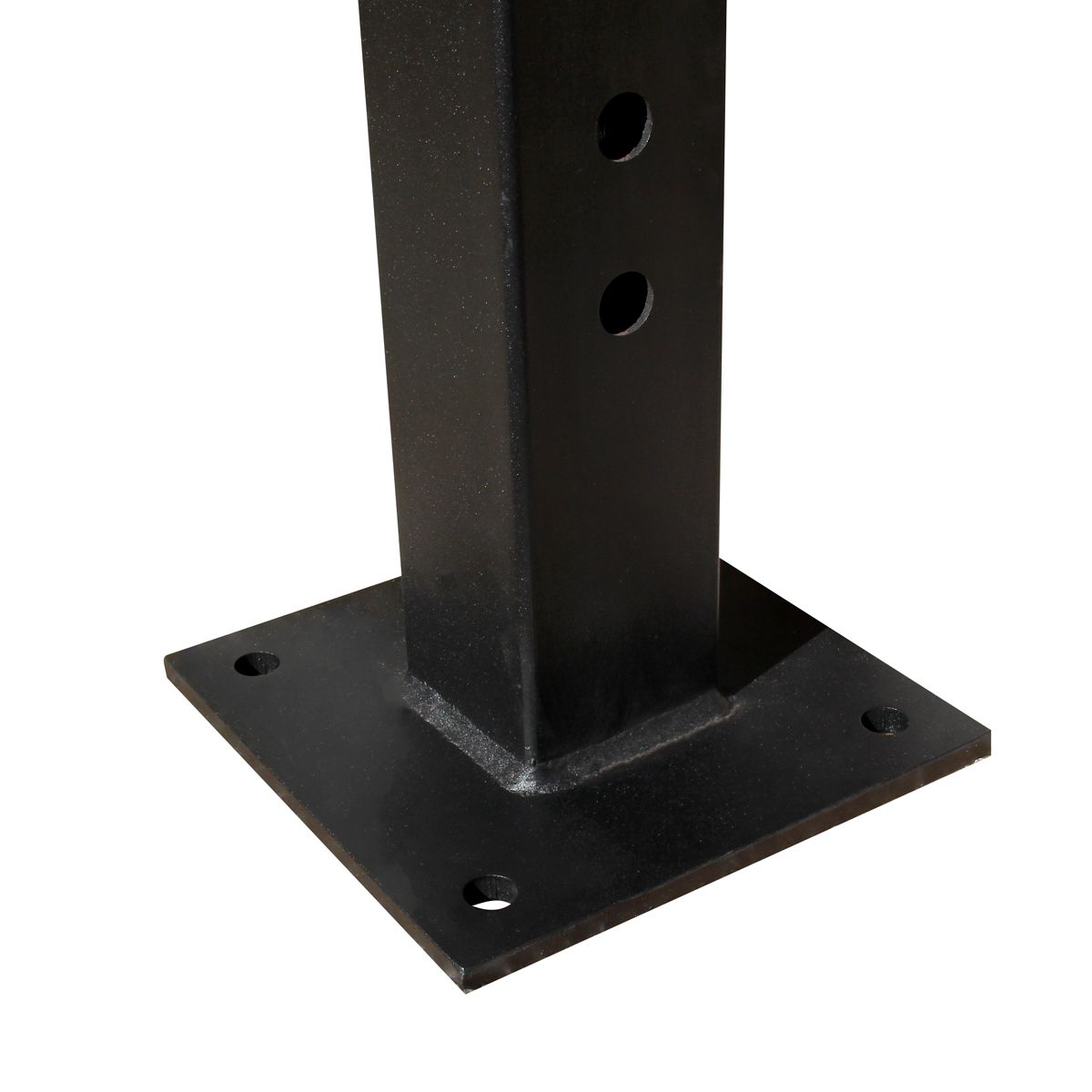 Schwarze Metallbasis mit quadratischer Grundplatte und vier Löchern. Rechteckiger Pfosten mit zwei Löchern.