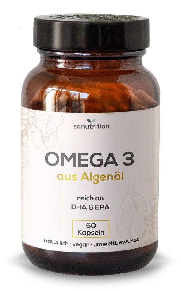 Braune Glasflasche mit schwarzem Deckel. Etikett mit "Sanutrition", "OMEGA 3 aus Algenöl", 60 Kapseln. Reich an DHA & EPA.