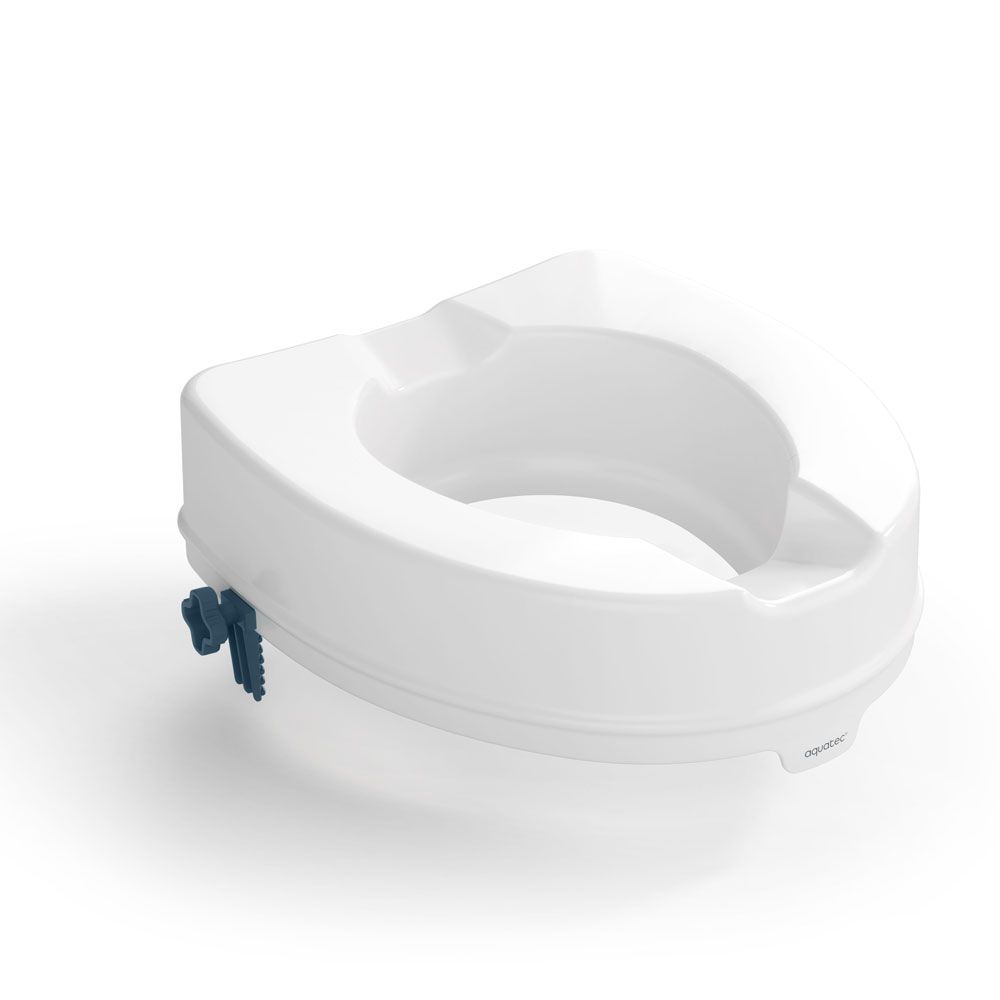 Weiße Toilettensitzerhöhung ohne Deckel. Mit blauen Befestigungen. Aufschrift Aquatec.