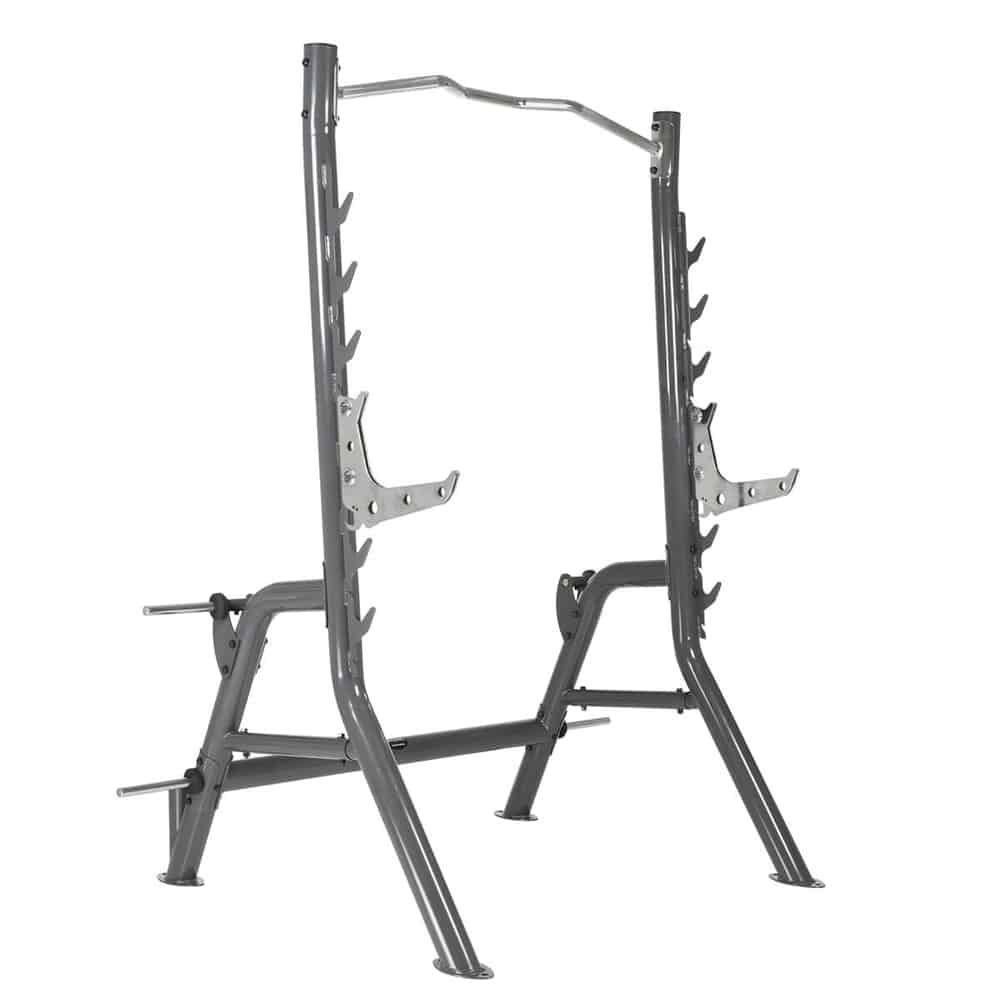 Graues Squat Rack mit Hantelablagen und Klimmzugstange. Metallkonstruktion mit mehreren Einstellmöglichkeiten.