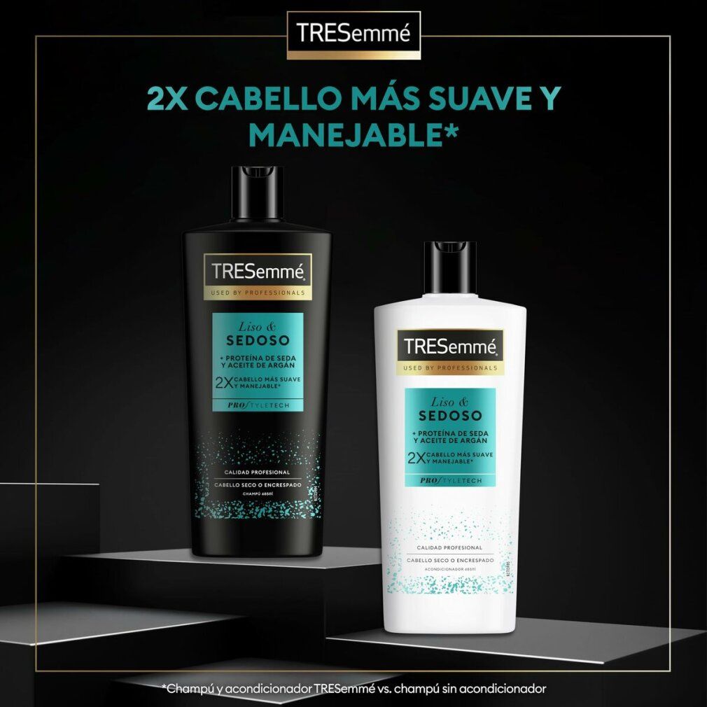 Zwei TRESemmé Shampoo-Flaschen. Schwarz und weiß. Aufschrift: Liso & Sedoso. Für trockenes oder krauses Haar. Vergleich.