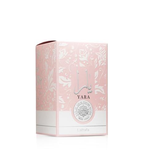Rosa Verpackung mit arabischer Schrift und floralem Muster. Lattafa.