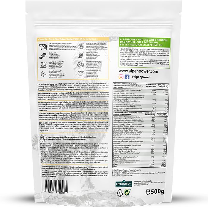 Beutel mit AlpenPower Native Whey Isolat. Rückseite mit Nährwertangaben, Zertifizierungen und Text in mehreren Sprachen.