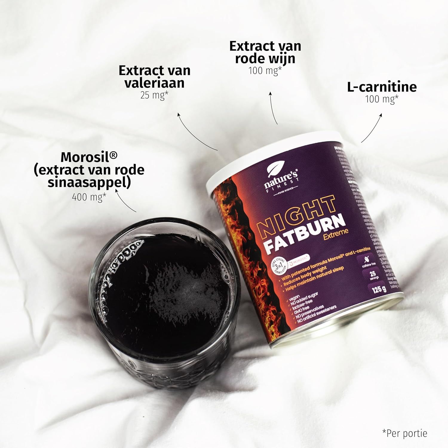 Vrouw met pot Night Fatburn Extreme. 3-in-1 gewichtsverlies actie. Bereidingsstappen.