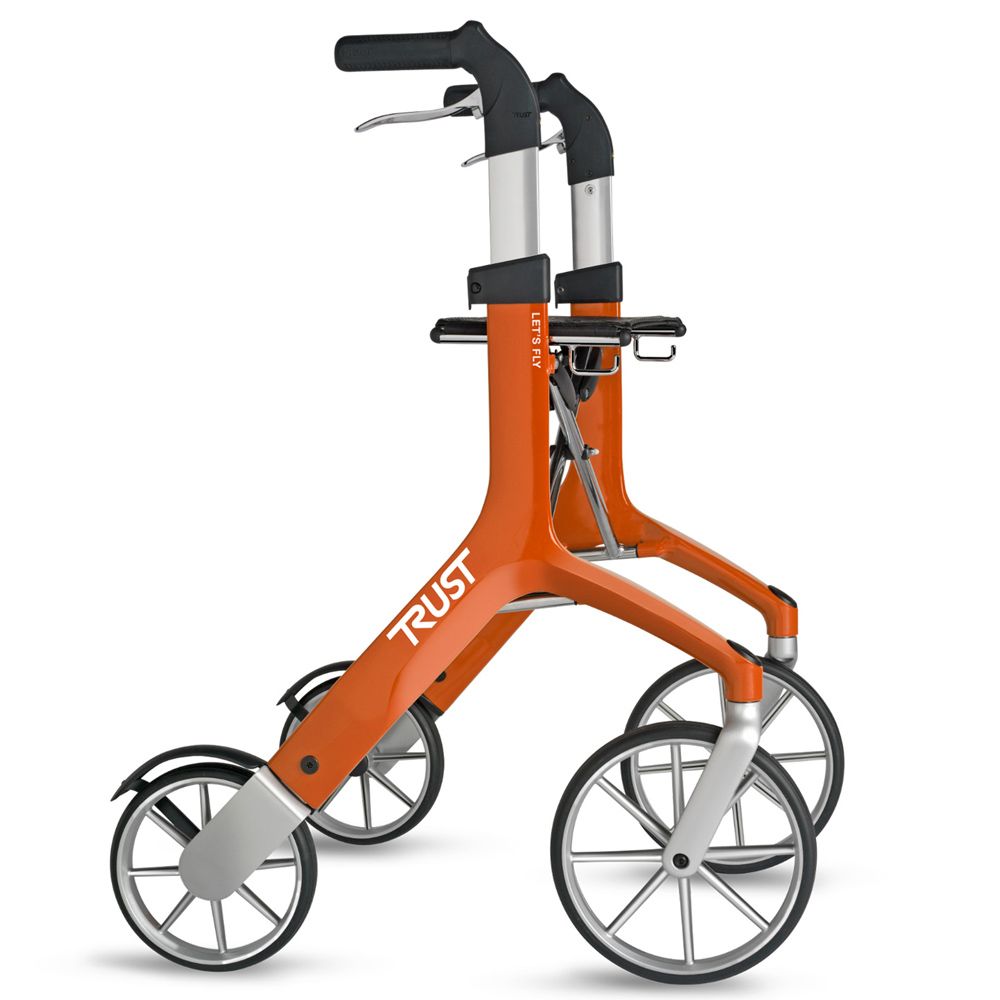 Orangefarbener Rollator mit vier Rädern, silbernen Akzenten und schwarzen Griffen. Marke: TRUST.