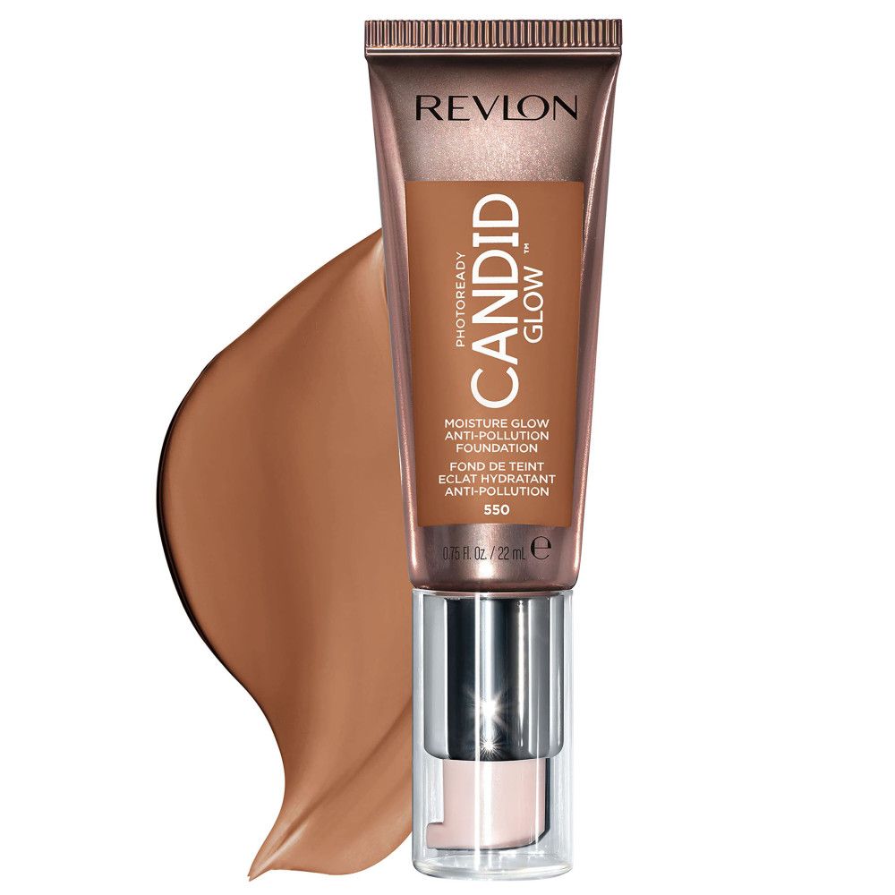 Revlon PhotoReady Candid Glow Foundation. Tube mit brauner Flüssigkeit und Farbklecks. Produktname und Details.