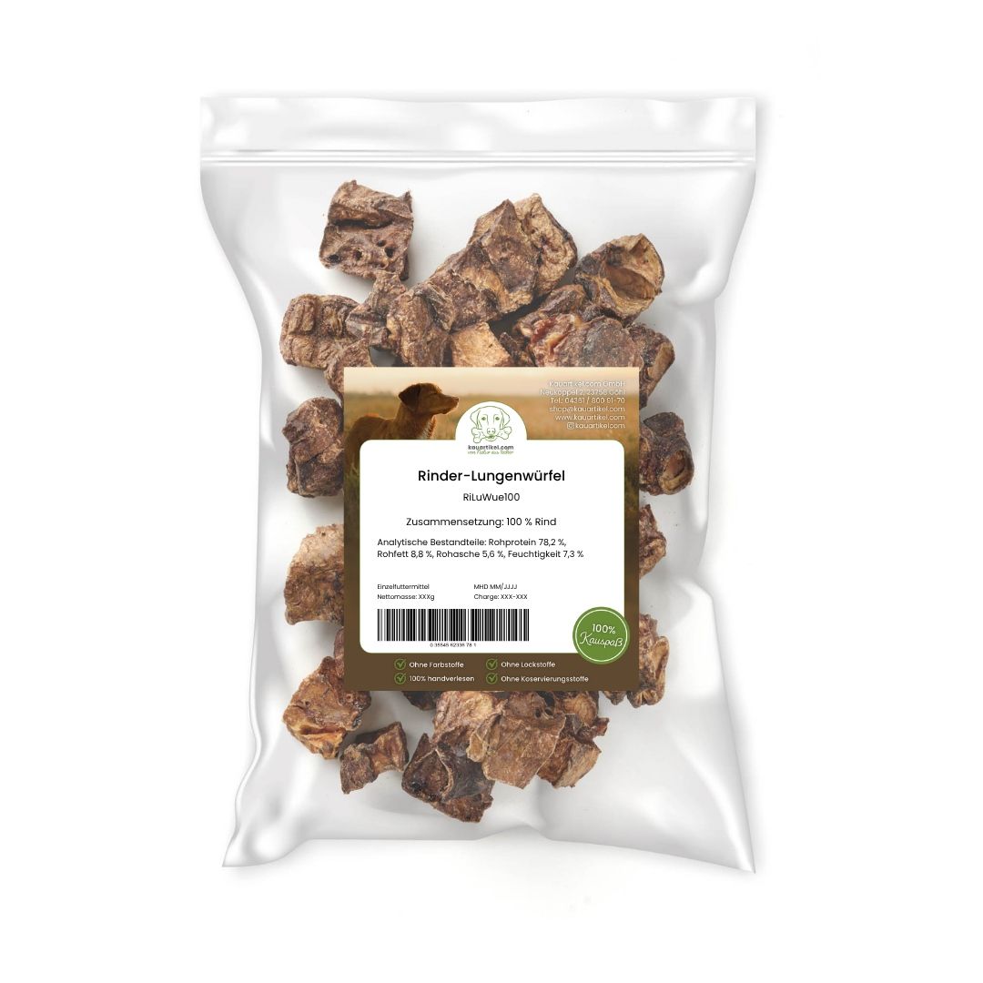 Hundefutter: Rinder-Lungenwürfel in einem Zipbeutel. Zutaten: 100% Rind.