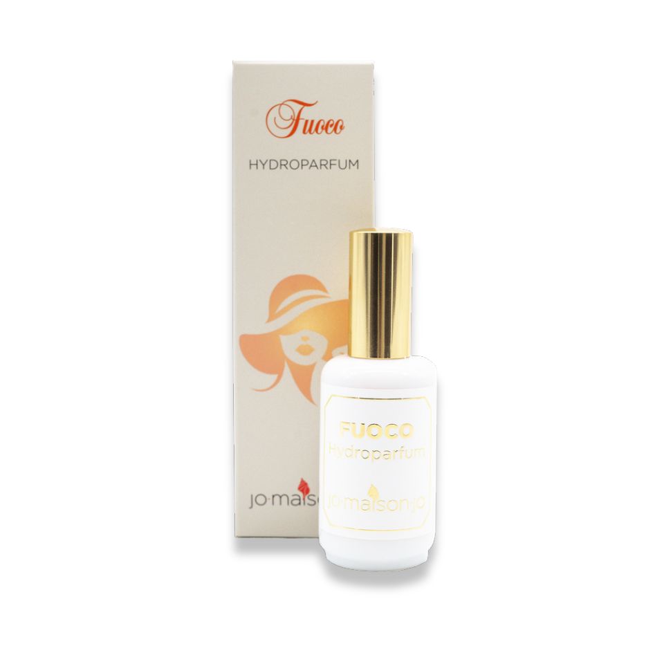 Flacone di profumo con tappo dorato e scatola. Scritta: Fuoco Hydroparfum, Jo.Maison.Jo.