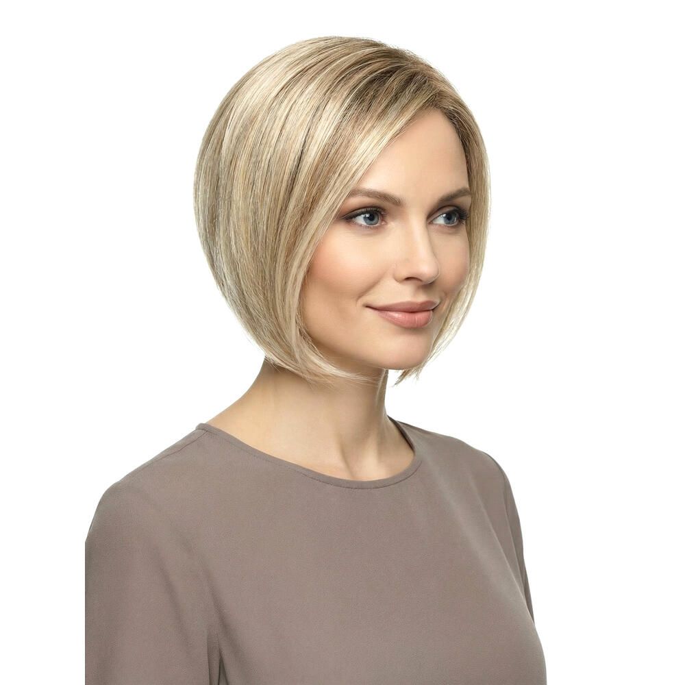 Perücke Mercedes: Blond Bob, Seitenansicht von links. Glattes Haar, seitlicher Scheitel.