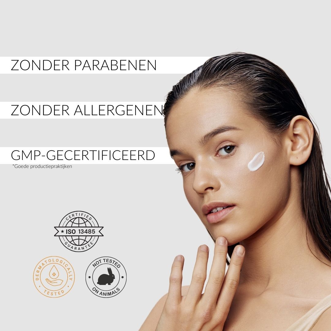 Vrouw met crème op gezicht. Tekst: Zonder parabenen, Zonder allergenen, GMP-gecertificeerd. Logo's.