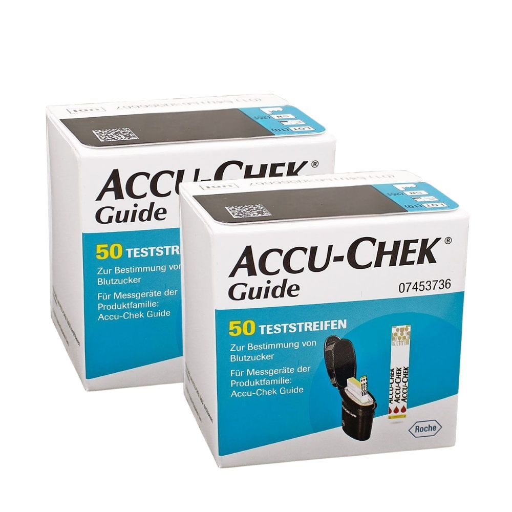 Zwei Accu-Chek Guide Packungen mit 50 Teststreifen. Geöffnete Packung mit Teststreifen und Messgerät. Roche Logo.