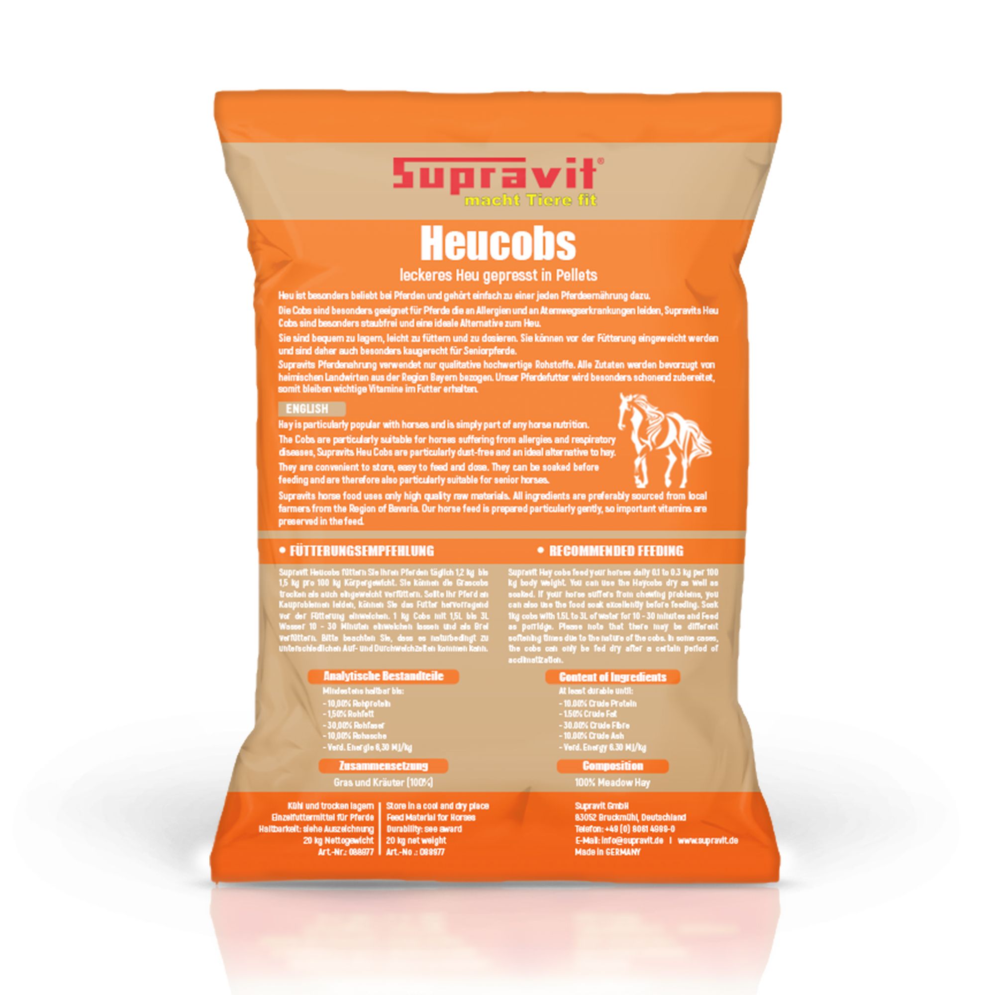 Verpackung mit Supravit Heucobs. Text: leckeres Heu gepresst in Pellets. Englischer Text: Delicious hay pressed into pellets. Produktinformationen.