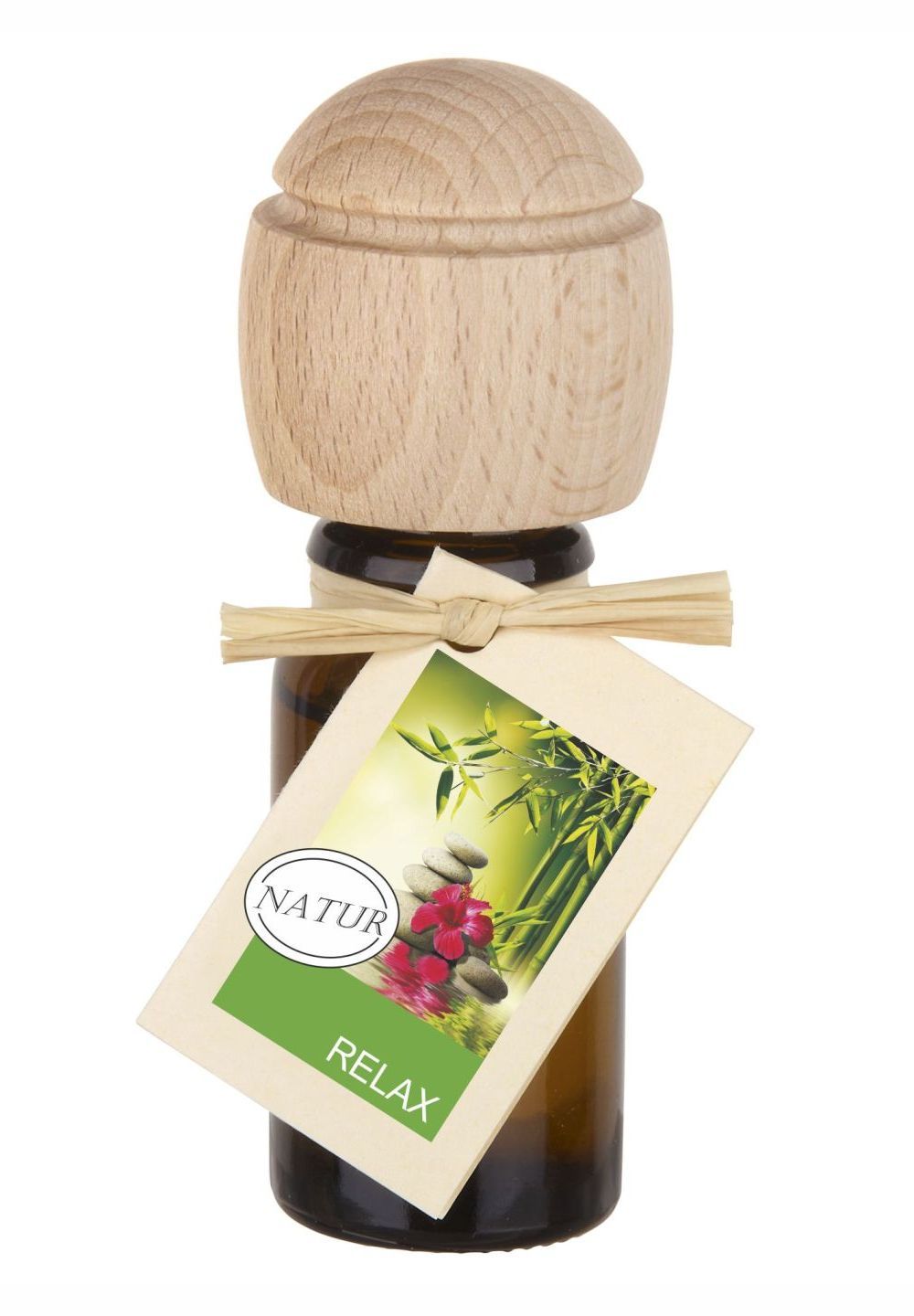 Braune Glasflasche mit Holzverschluss und Anhänger. Anhänger mit Natur-Logo und Relax-Schriftzug. Mit Bastband gebunden.