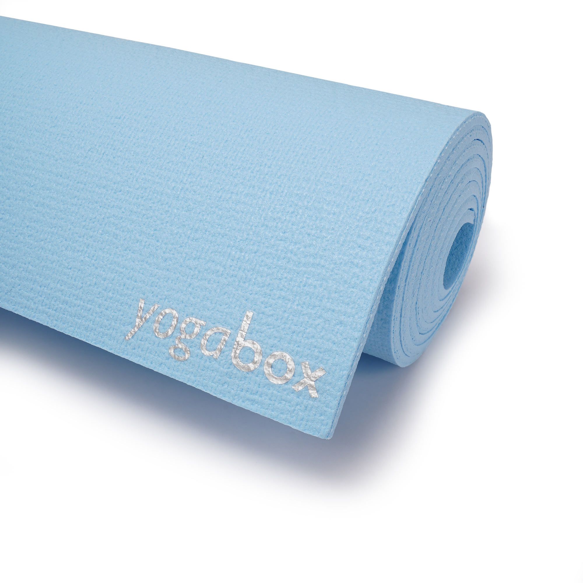 Hellblaue Yogamatte mit aufgerolltem Ende. "yogabox" Logo auf der Matte.