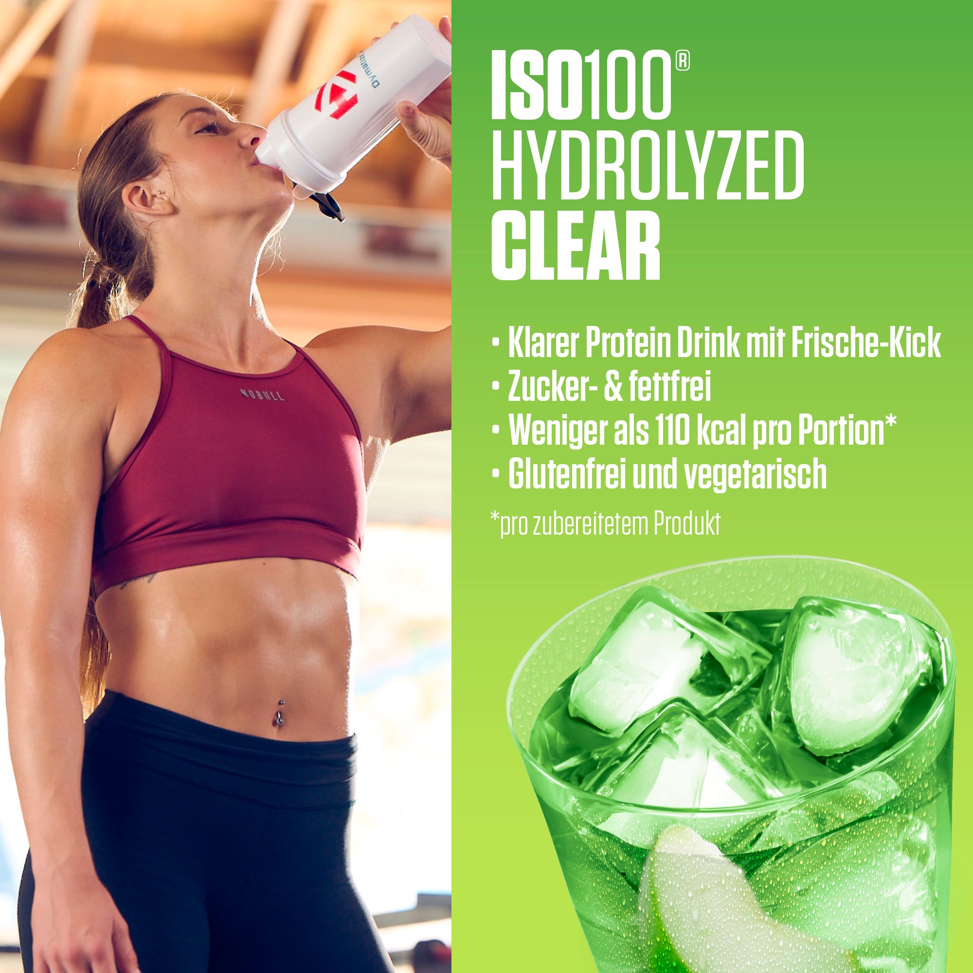 Athletin trinkt aus einem Shaker. Dymatize ISO 100 Hydrolized Clear. Glas mit Getränk und Eiswürfeln.