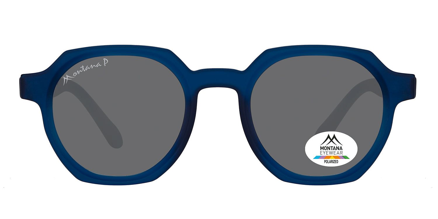 Blaue Sonnenbrille mit grauen Gläsern. Eckige Form, Montana Eyewear Logo auf dem Glas und Bügel. Polarisierte Gläser.