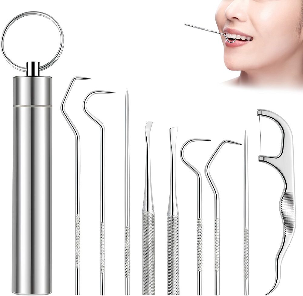 Zahnstocher-Set mit 9 Teilen und Behälter. Verschiedene Formen. Behälter mit Schlüsselring. Person verwendet einen Zahnstocher.