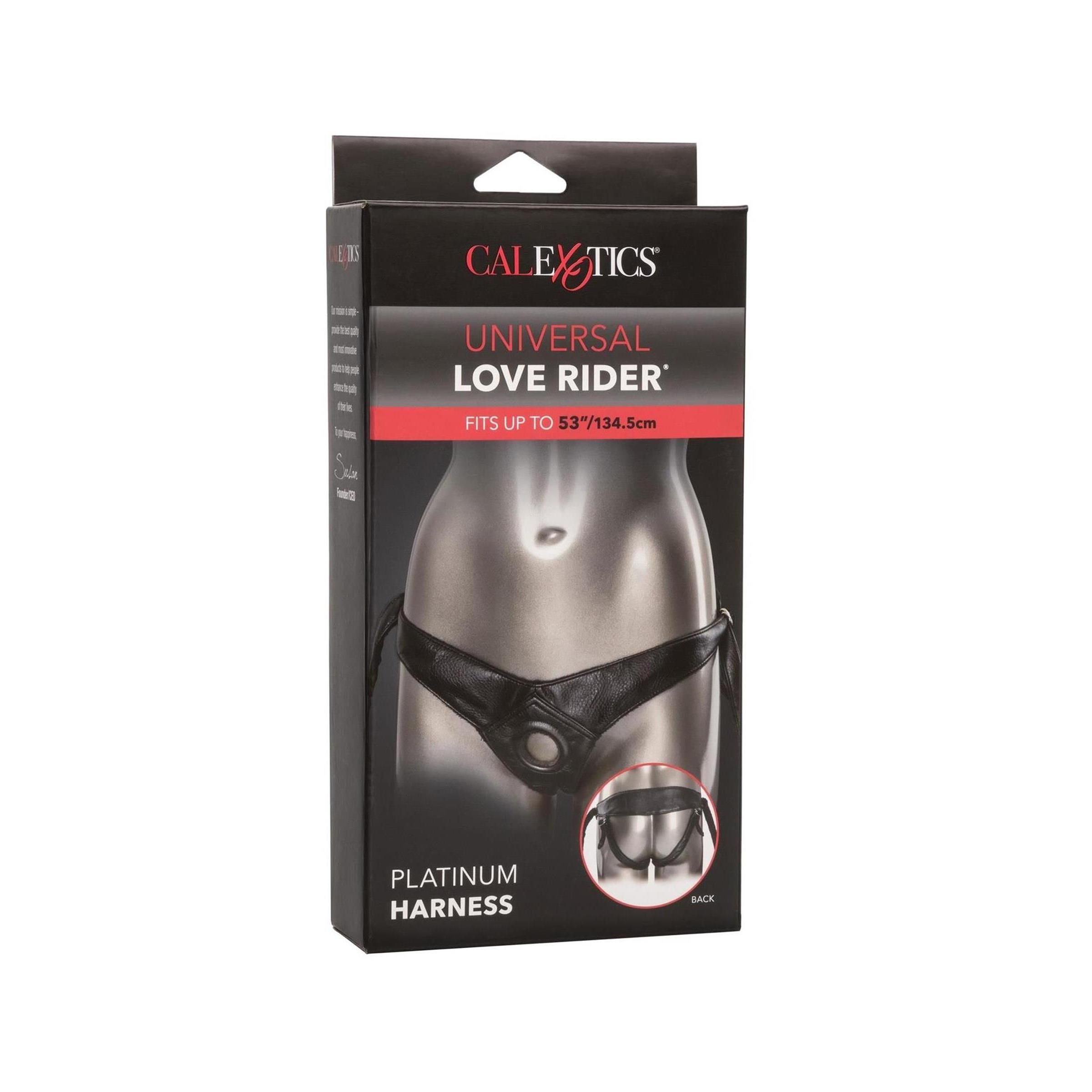 Schwarzer Harness in Verpackung. Aufschrift: CalExotics, Universal Love Rider, Platinum Harness. Abbildung des Produkts.