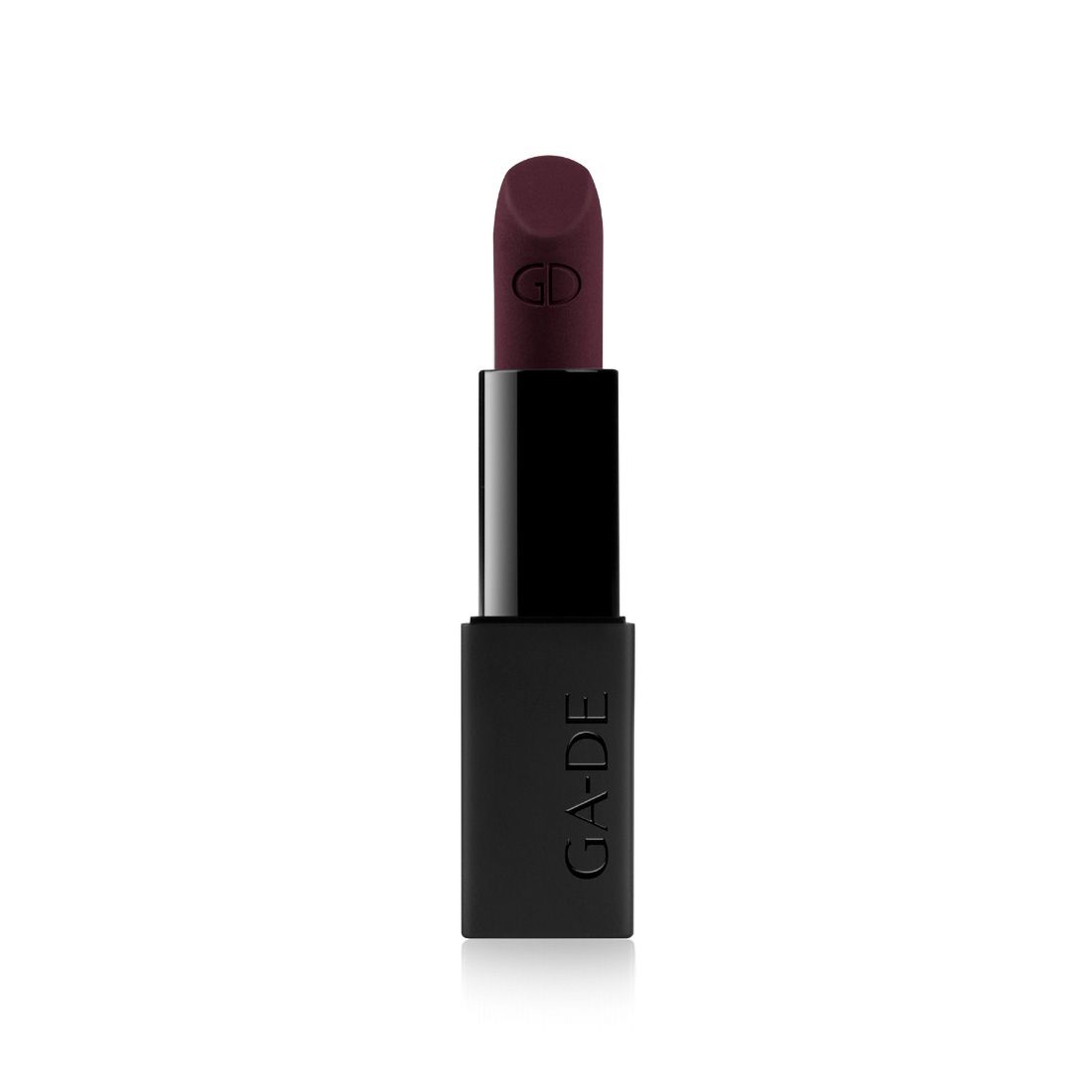 Dunkelroter Lippenstift mit schwarzem Gehäuse. Auf dem Lippenstift ist das Logo GD eingeprägt. Auf dem Gehäuse steht GA-DE.