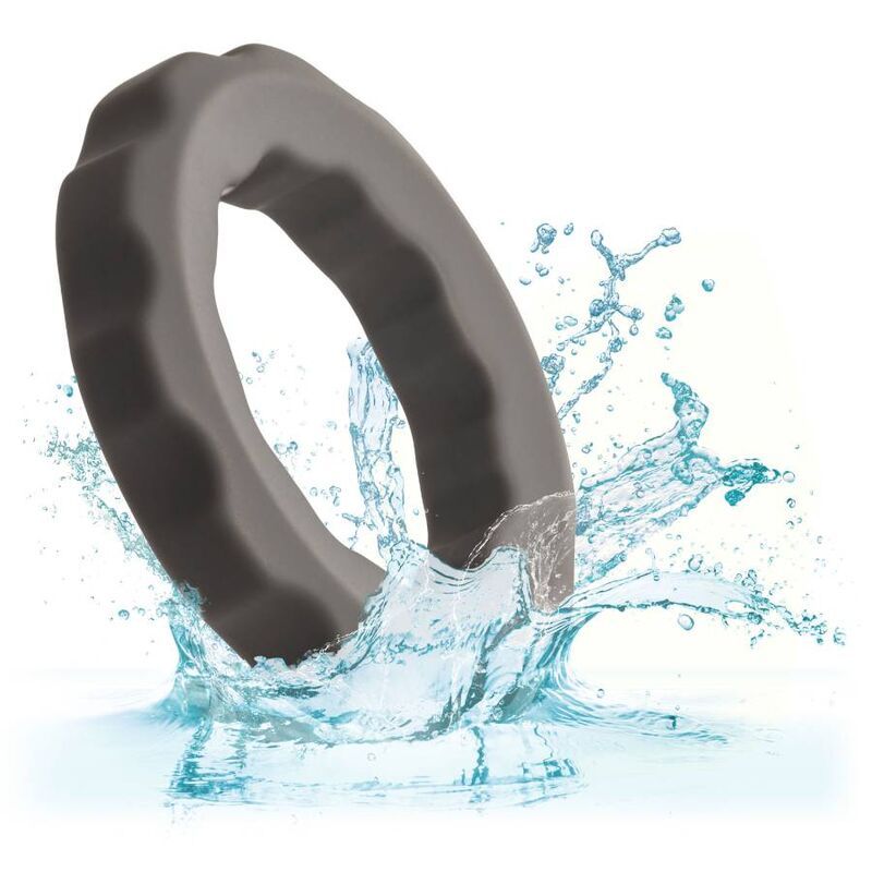Grauer Ring im Wasser. Wellness-Produkt.