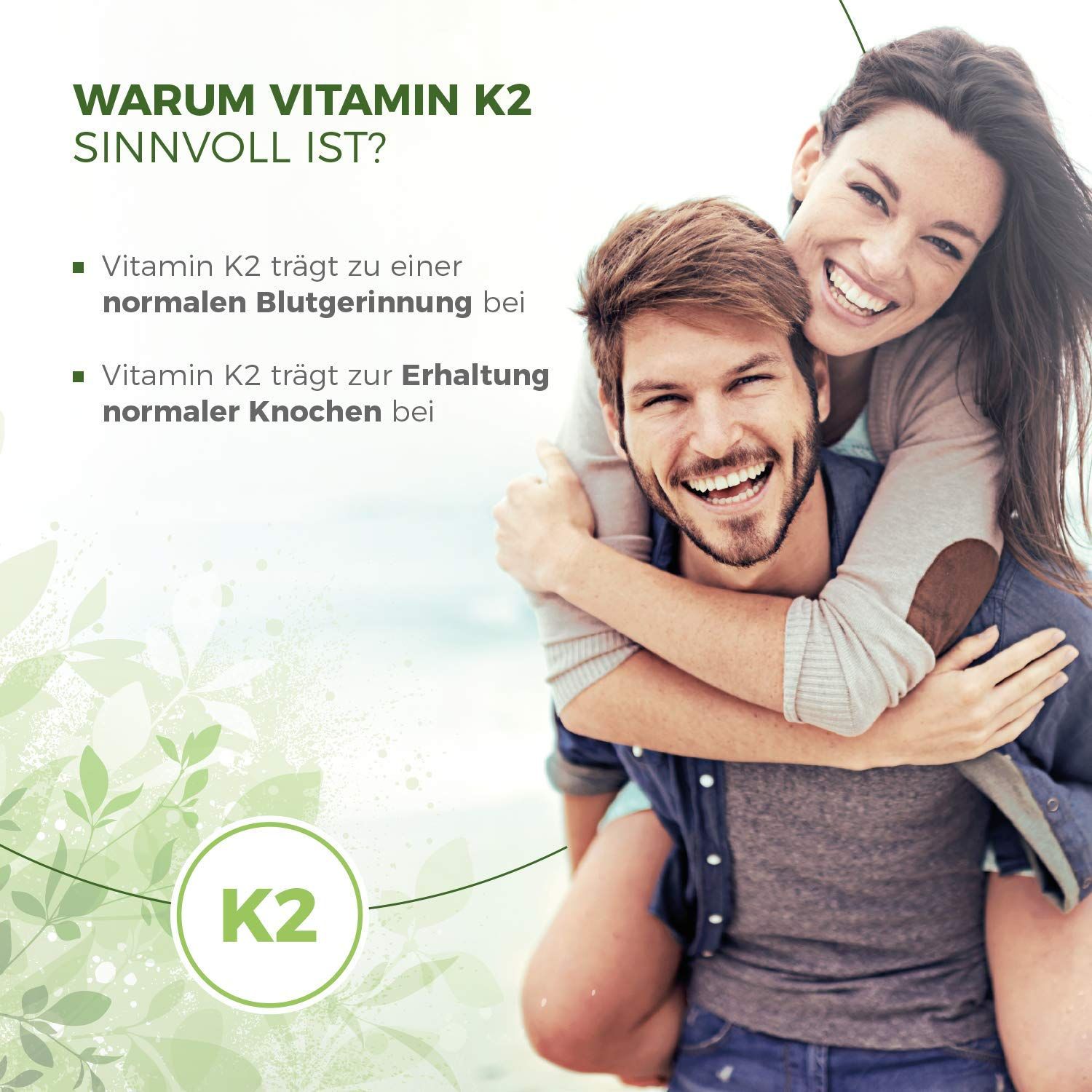Ein Mann trägt eine Frau auf dem Rücken. Text: Warum Vitamin K2 sinnvoll ist? K2. Text über Vitamin K2.