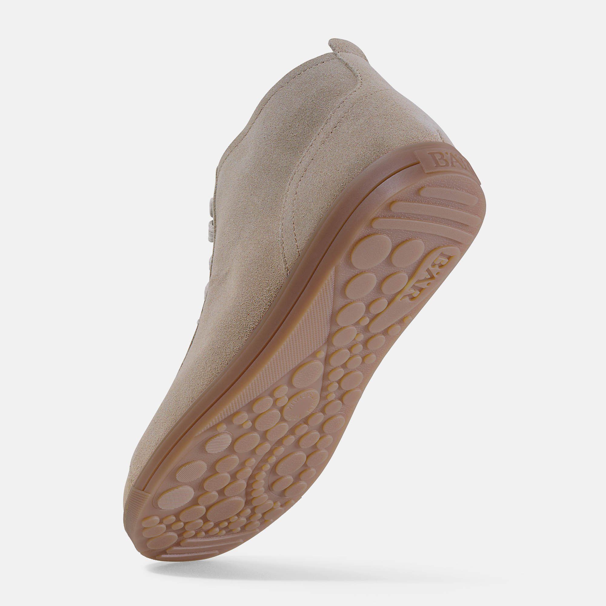 Sohle einer grauen Damen-Stiefelette aus Wildleder mit Muster und Logo.
