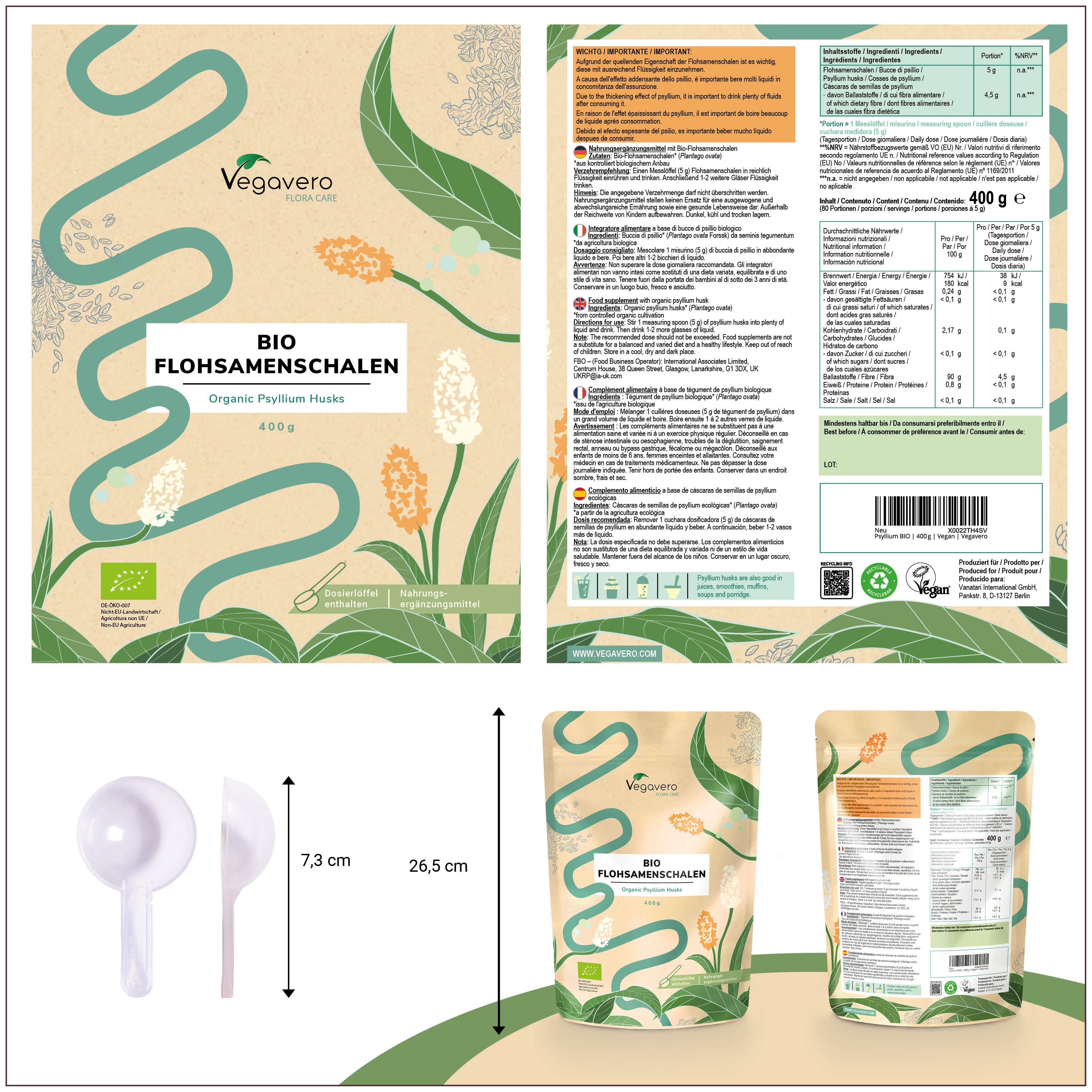 Produktverpackung von Vegavaro BIO Flohsamenschalen. Ansichten: Vorderseite, Rückseite, Messlöffel. Abmessungen: 26,5 x 7,3 cm.
